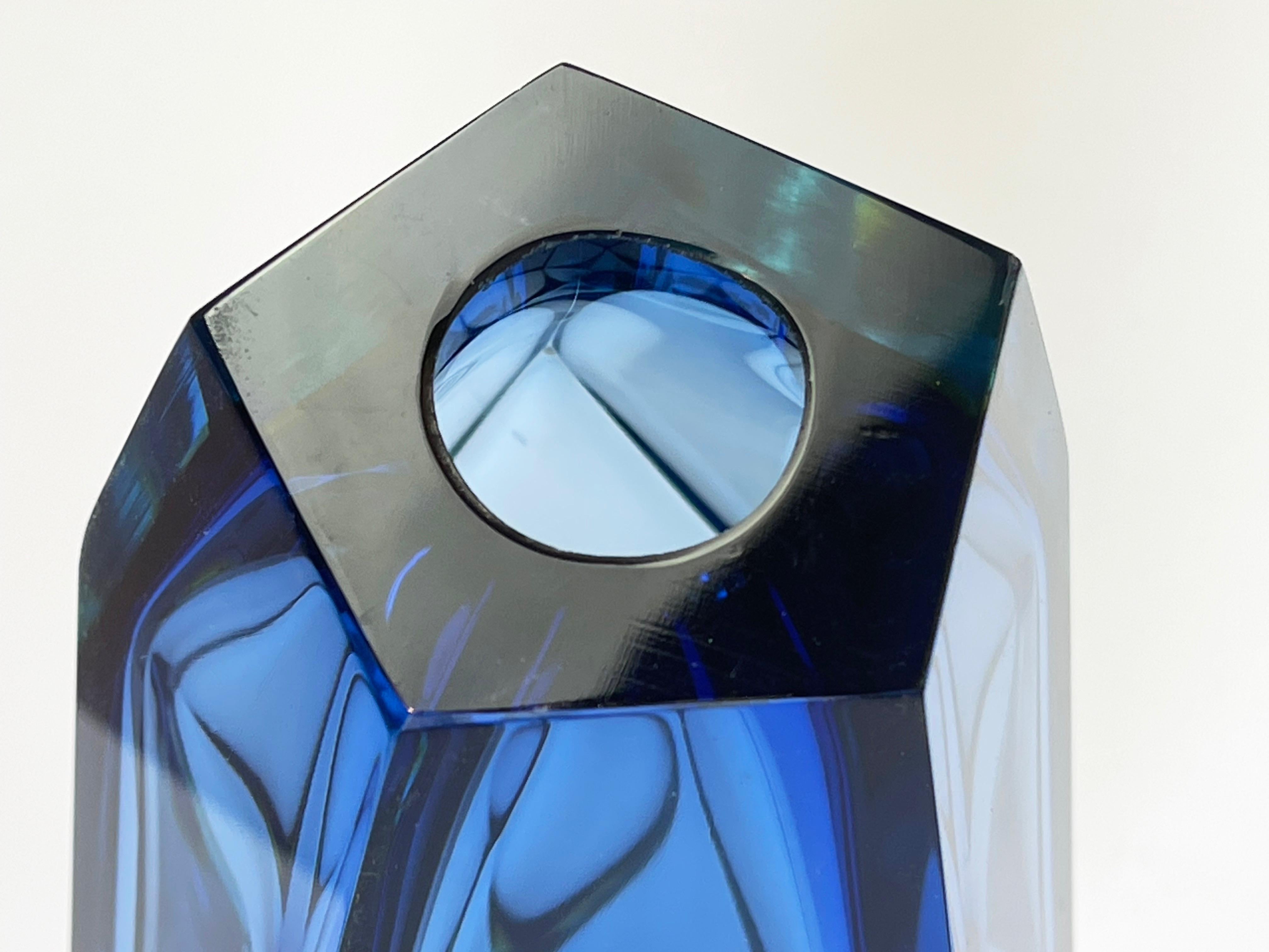 Large Luigi Mandruzzato Vase, Murano Sommerso, Blue, Yellow & Clear Faceted For Sale 2