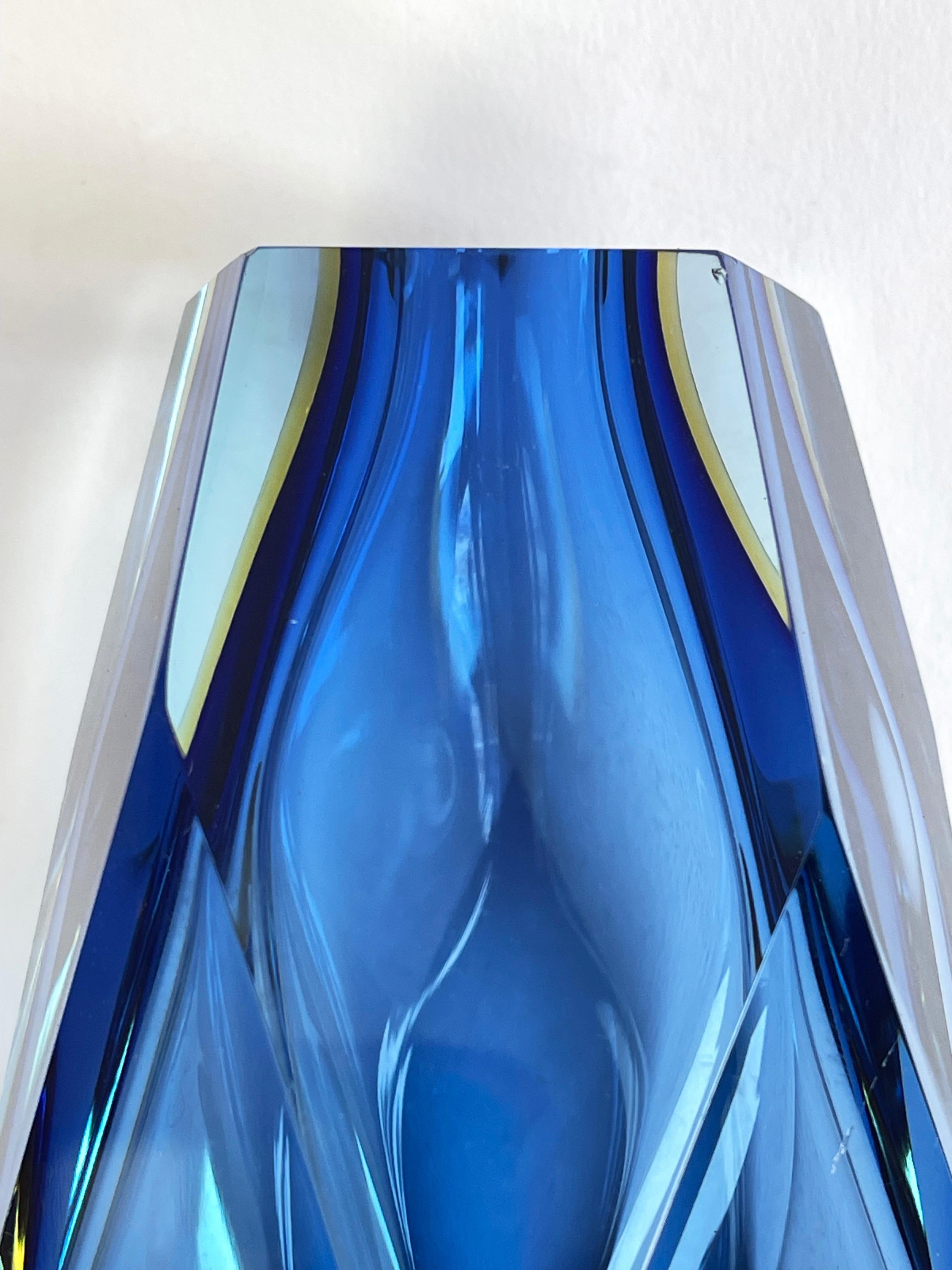Large Luigi Mandruzzato Vase, Murano Sommerso, Blue, Yellow & Clear Faceted For Sale 4