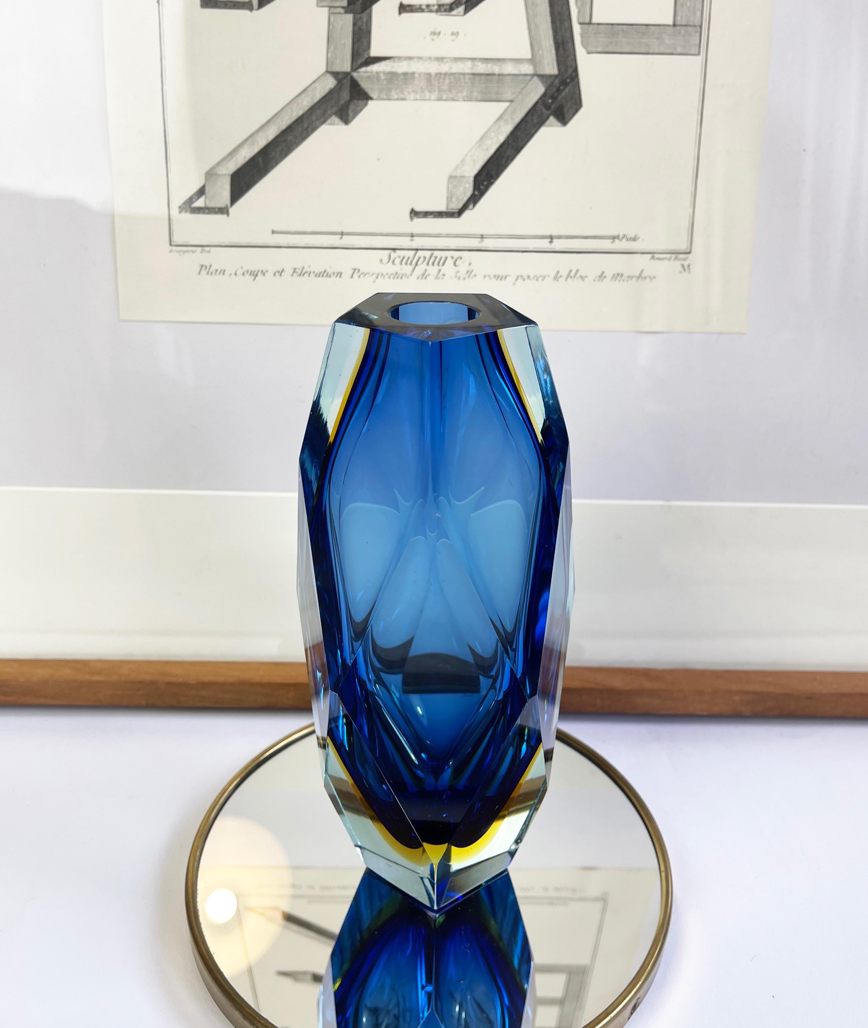 Large Luigi Mandruzzato Vase, Murano Sommerso, Blue, Yellow & Clear Faceted In Good Condition For Sale In Andernach, DE