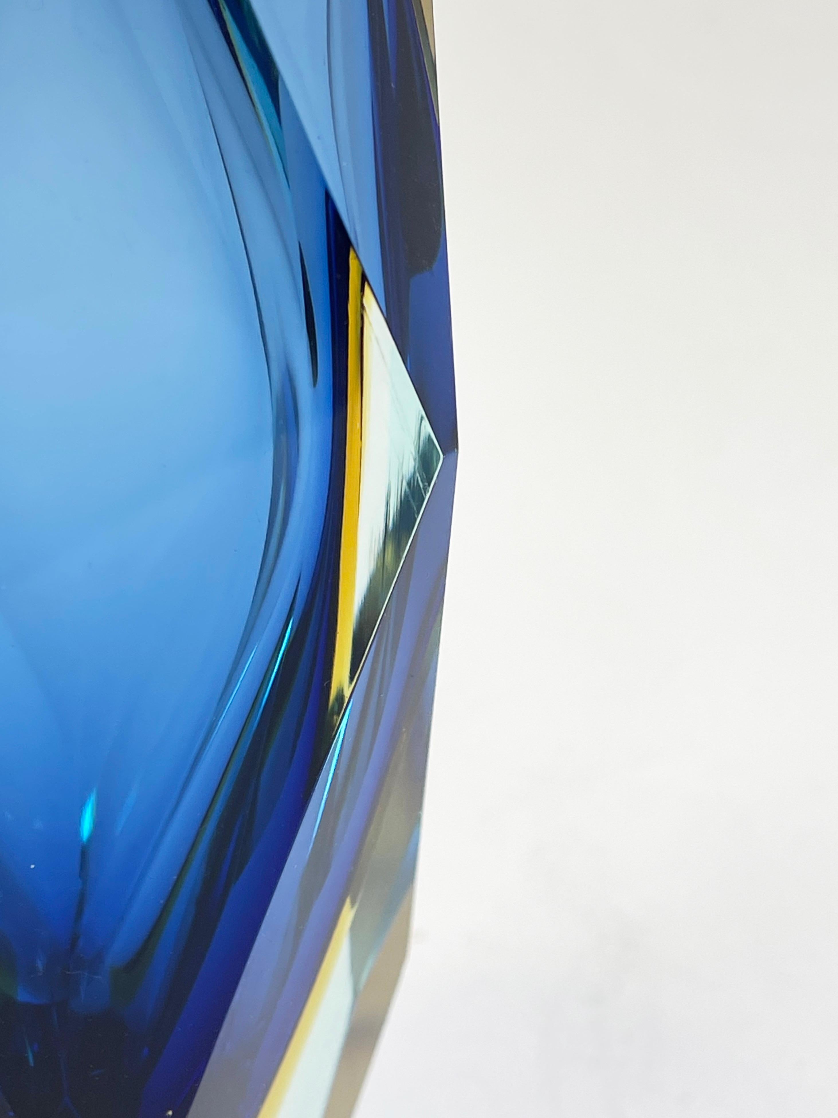 Large Luigi Mandruzzato Vase, Murano Sommerso, Blue, Yellow & Clear Faceted For Sale 1
