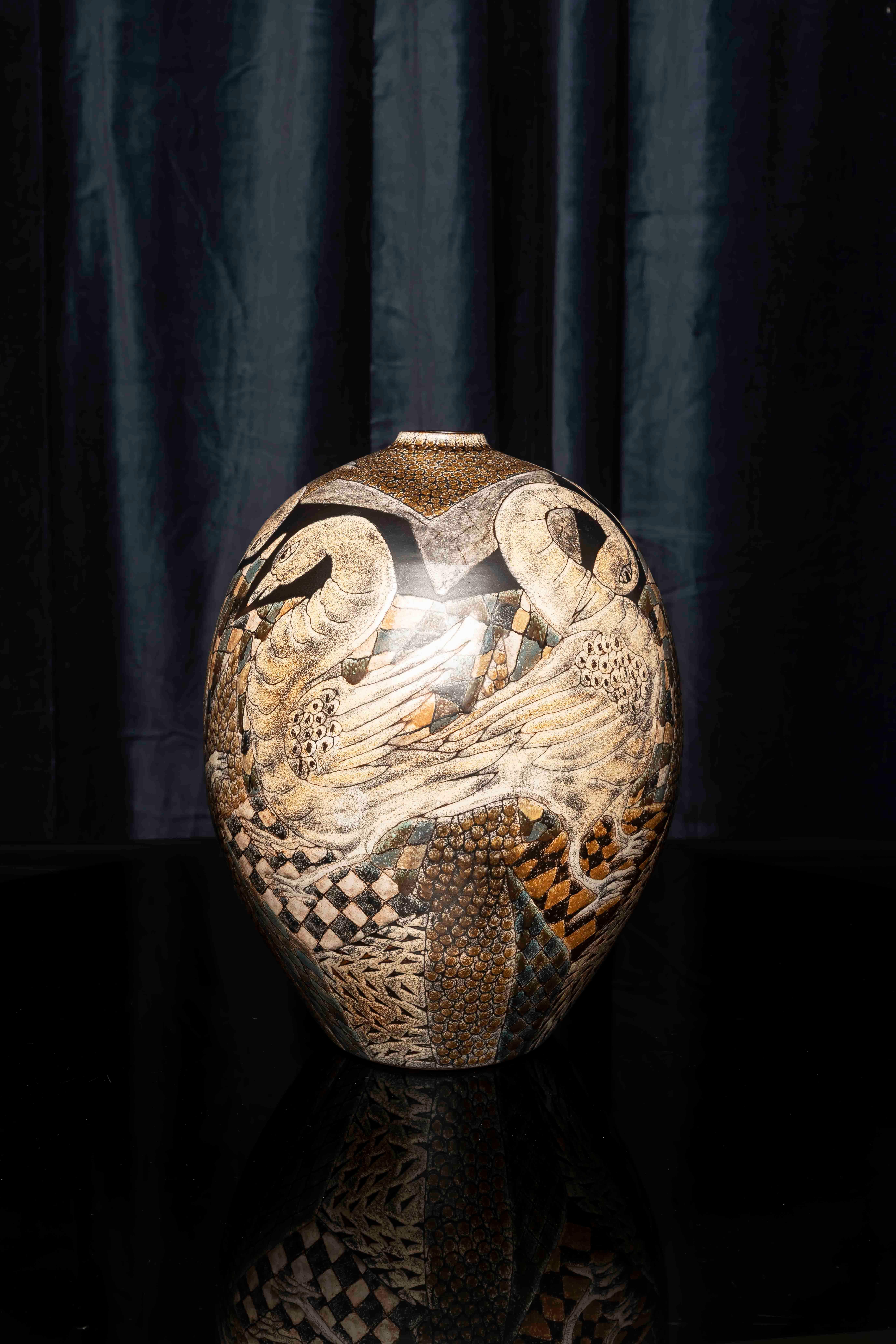 Grand vase décoratif en céramique de Manuel Millet avec oiseaux, 1988 en vente 4
