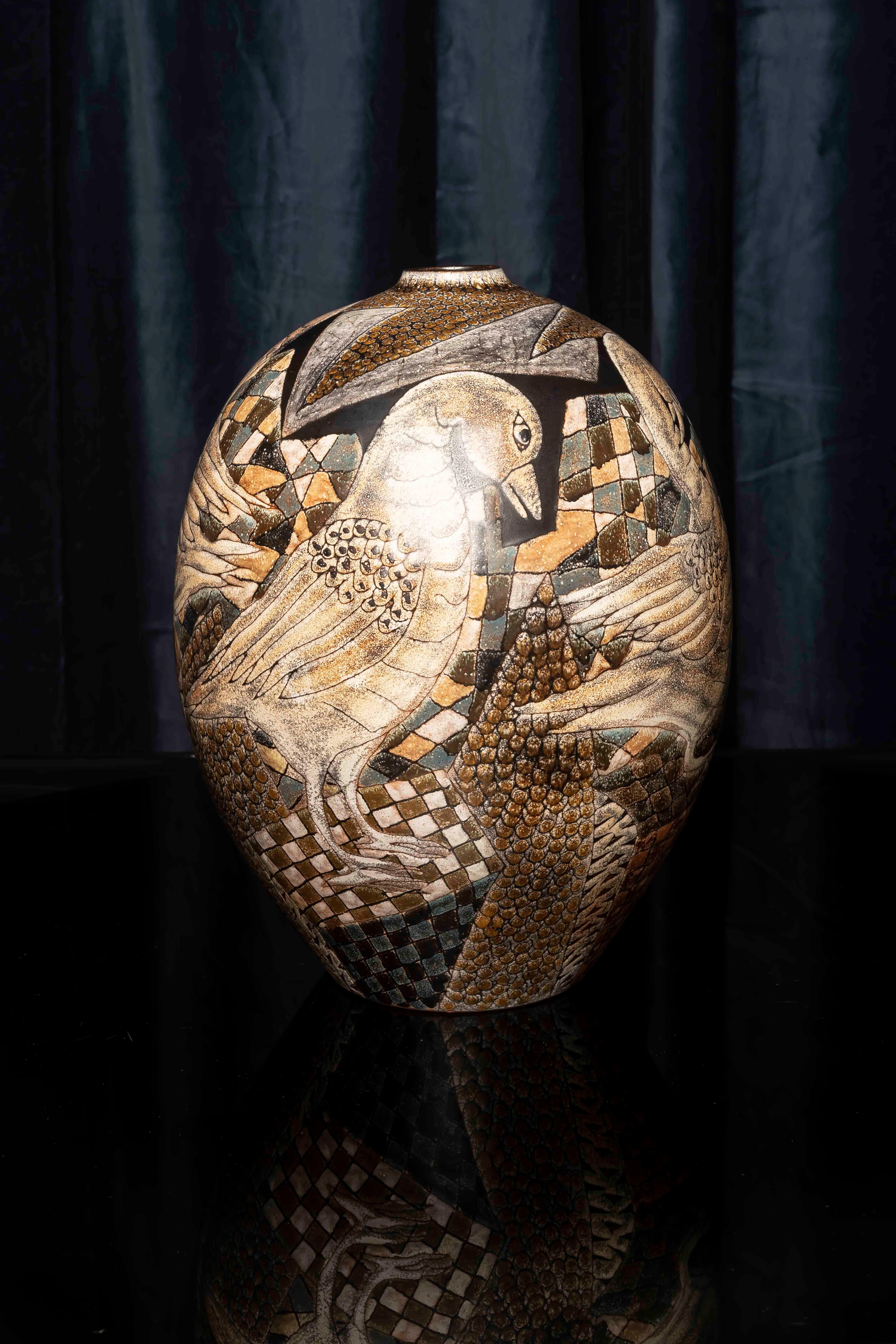Grand vase décoratif en céramique de Manuel Millet avec oiseaux, 1988 en vente 1