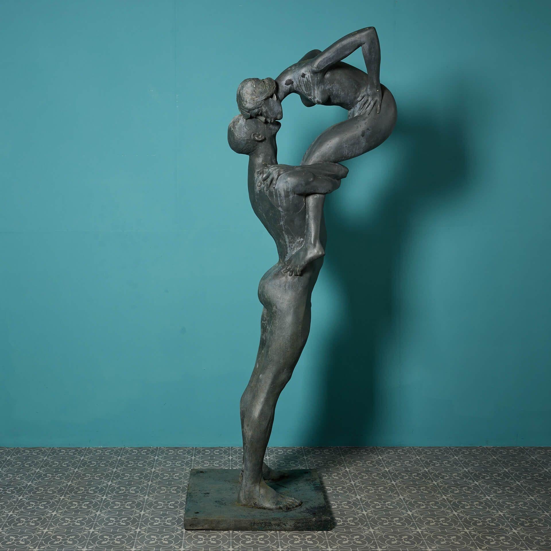 20ième siècle Large Maquette Sculpture of ‘Close Affection’ by John W. Mills en vente