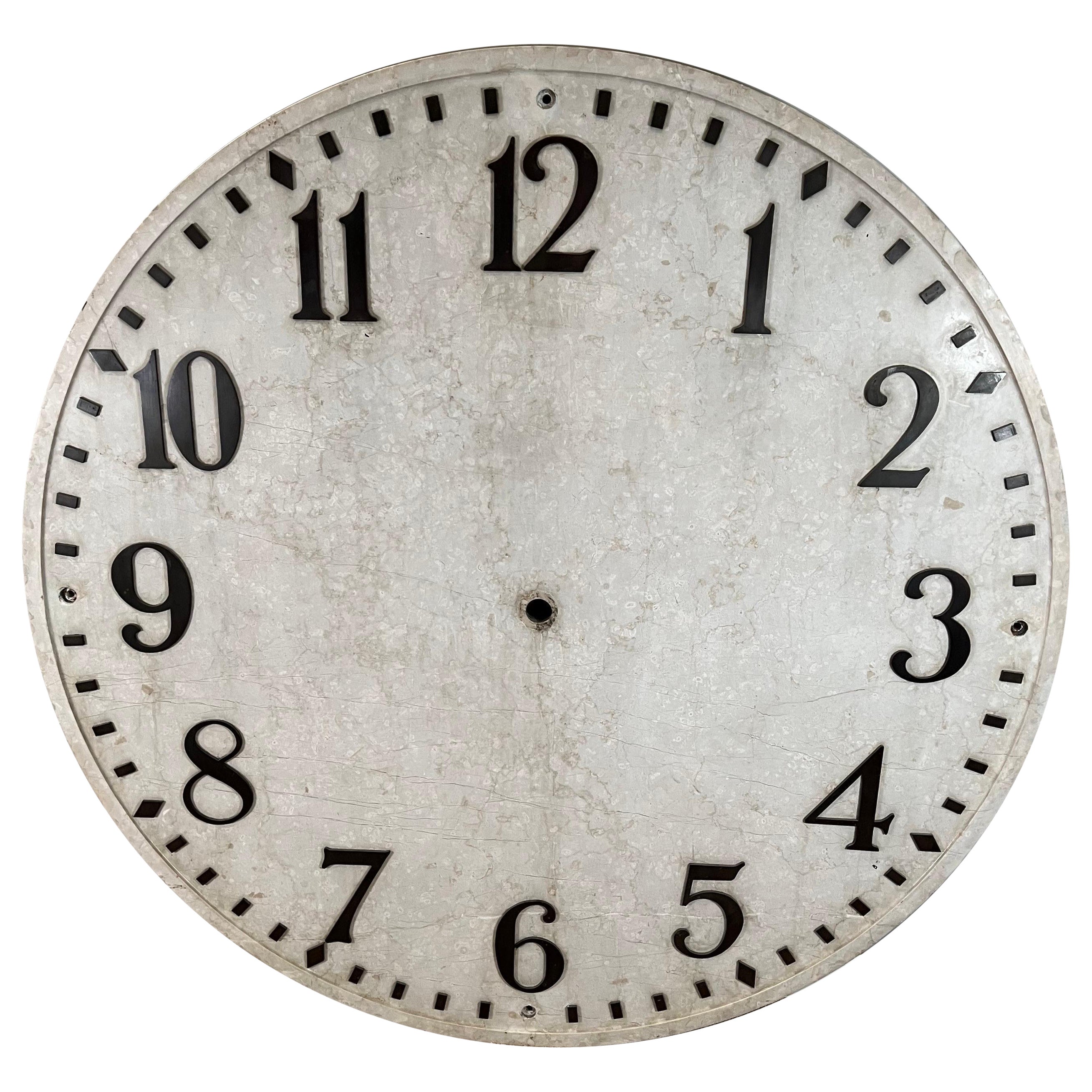 Grande quadrante di orologio in marmo con numeri in bronzo