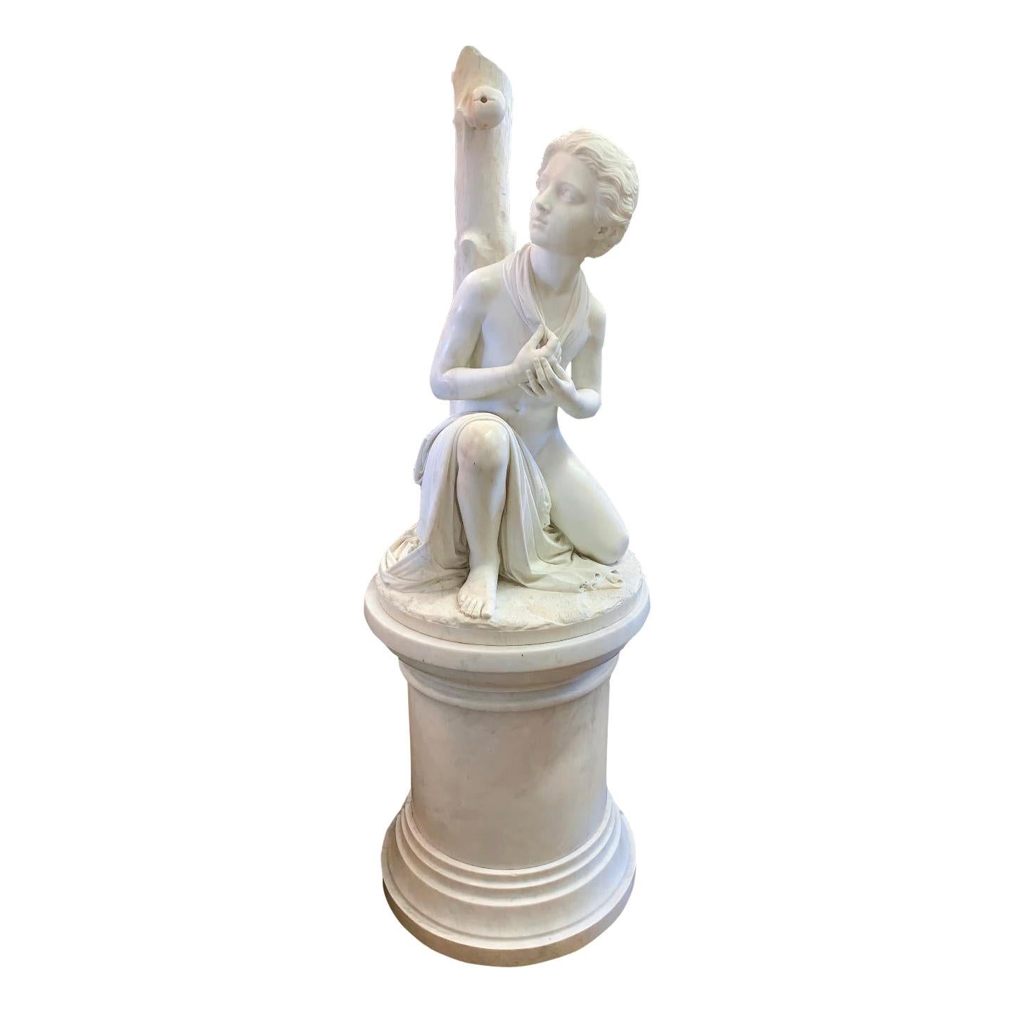 Grande figurine en marbre par Romanelli, « Le fils de William Tell »