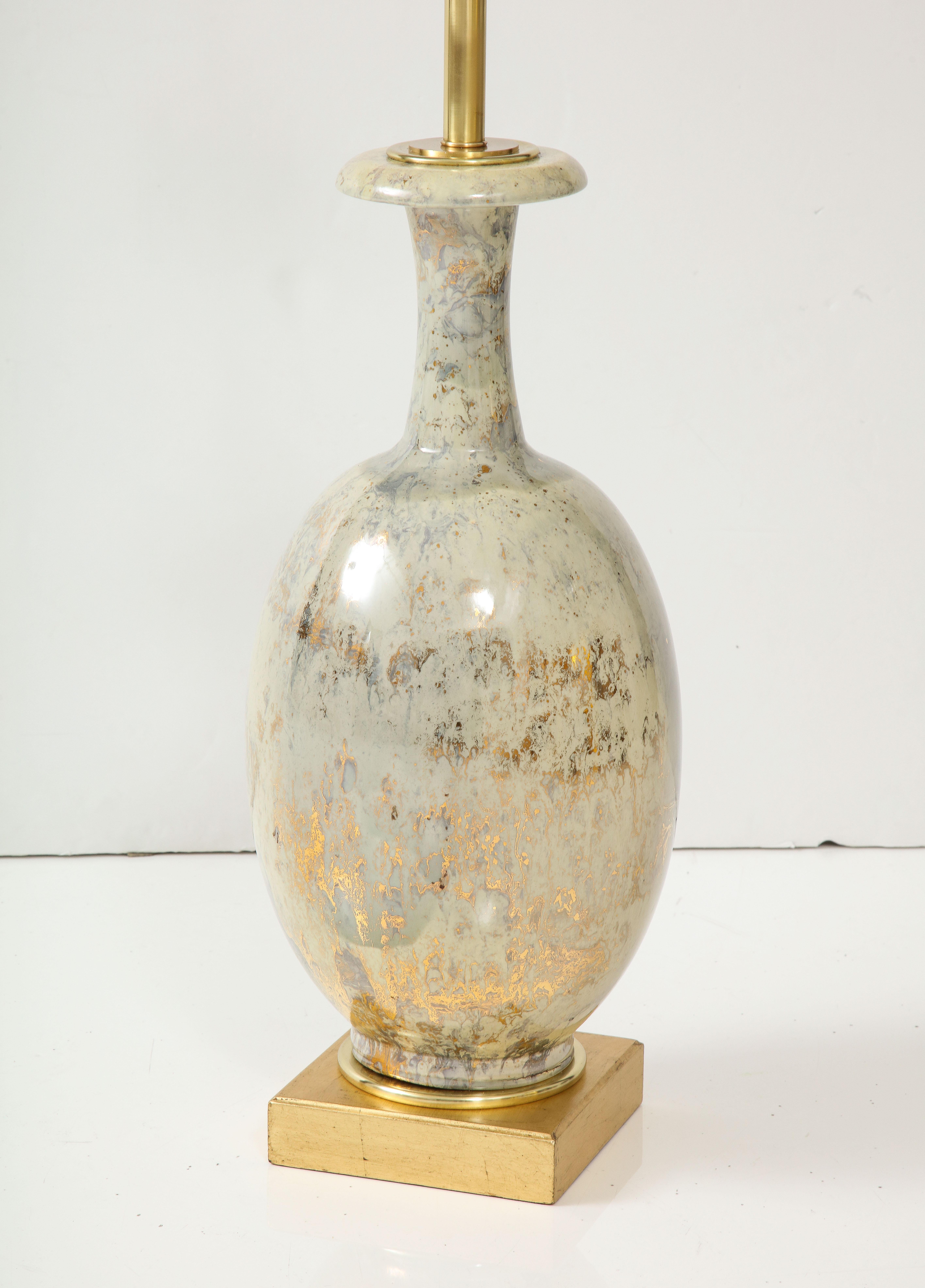 Große glasierte Keramiklampe aus Marmor von Marbro Lamp Company. (Italienisch) im Angebot
