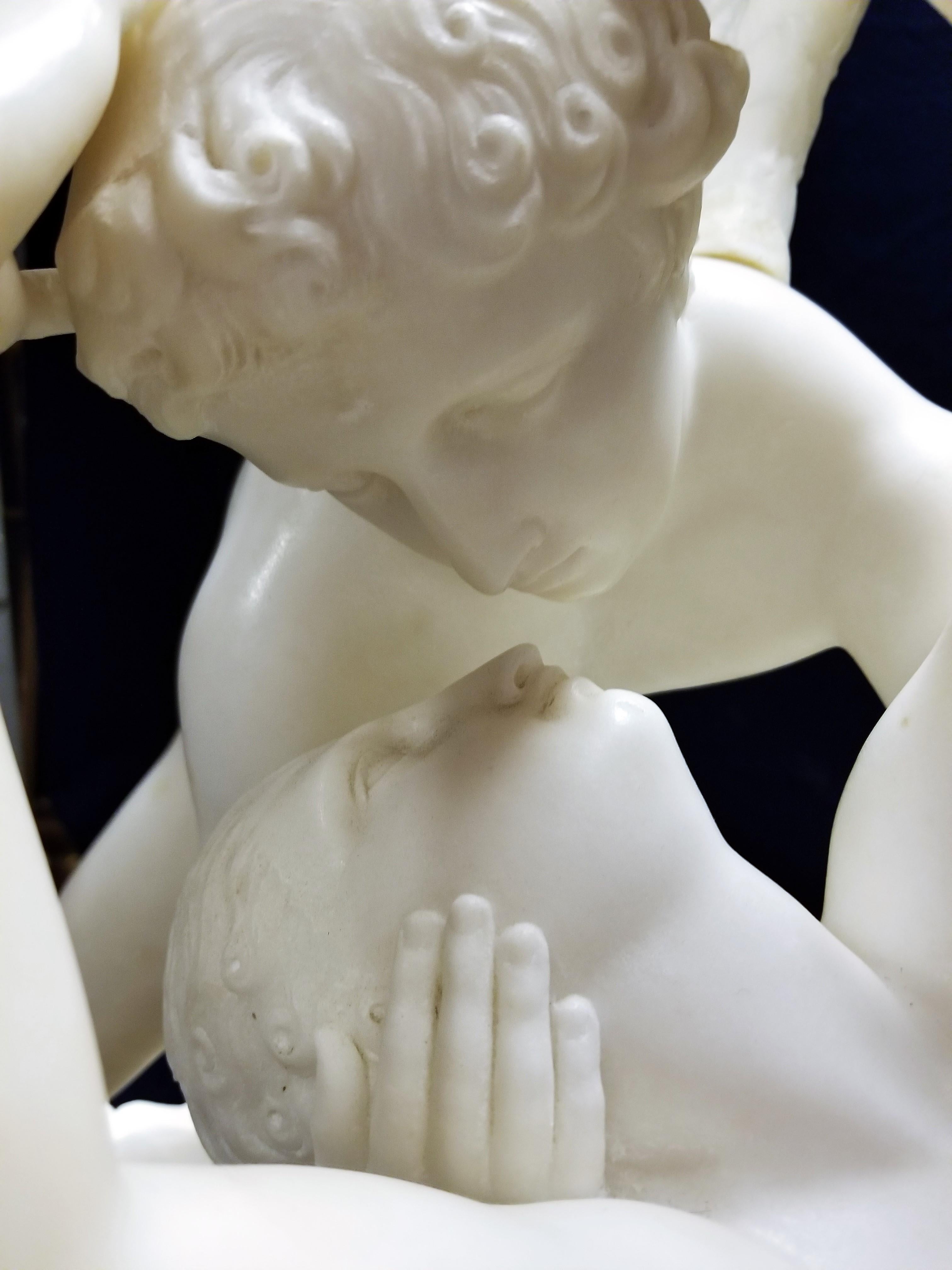 Romain classique Grand groupe de marbres de « Cupidon et Psyché » d'après A. Canova, Signé C. Lapini en vente
