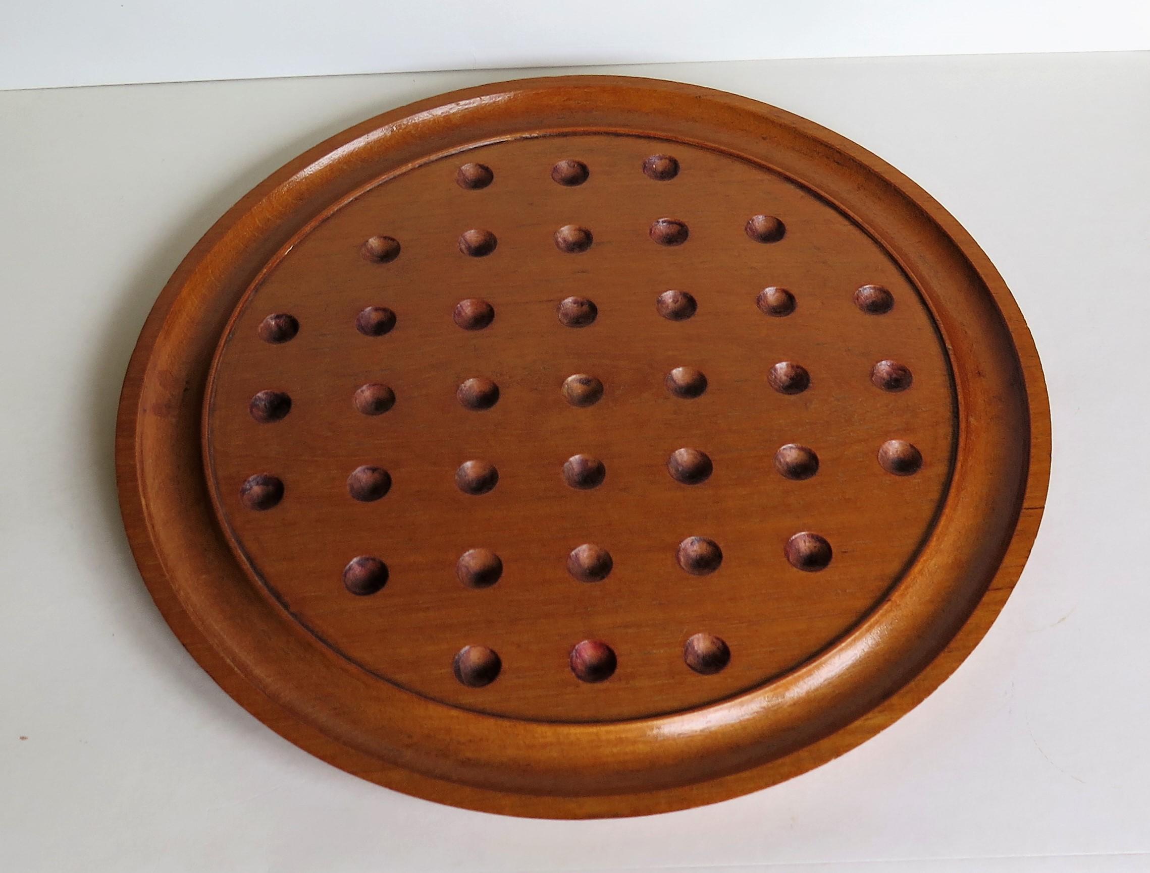 Large Marble Solitaire Board Game with 37 Agate Marbles, Late 19th Century 3