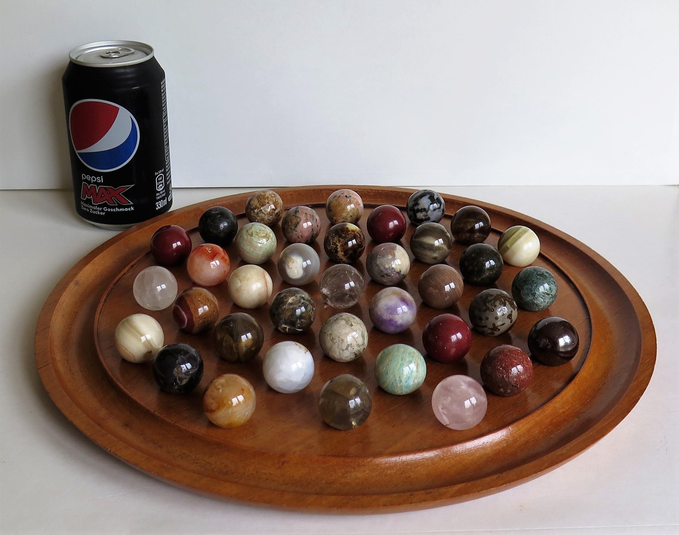 Large Marble Solitaire Board Game with 37 Agate Marbles, Late 19th Century 7
