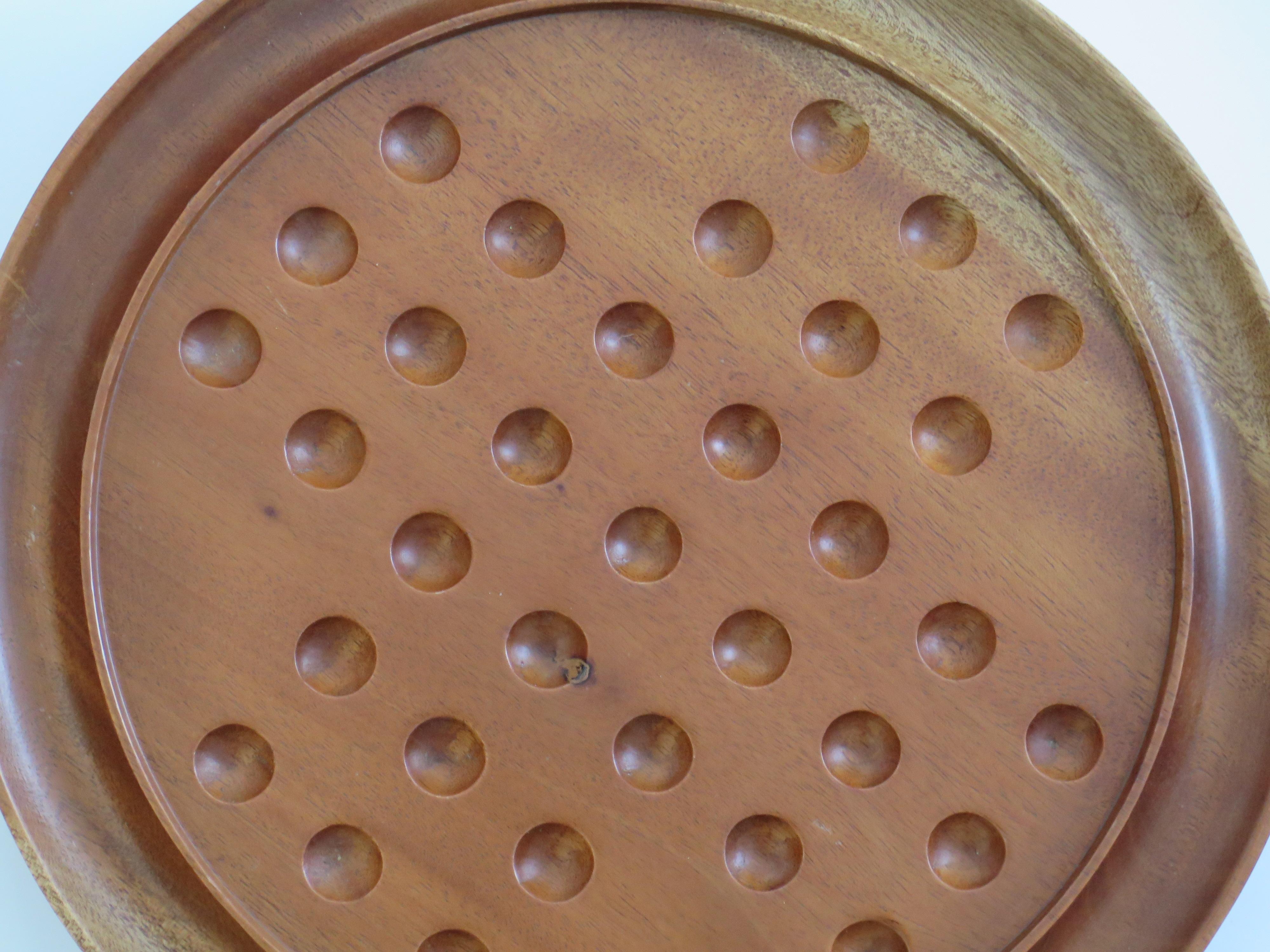 Grande gioco del solitario di marmo con 35 biglie di pietra minerale, Francia anni '20 in vendita 7