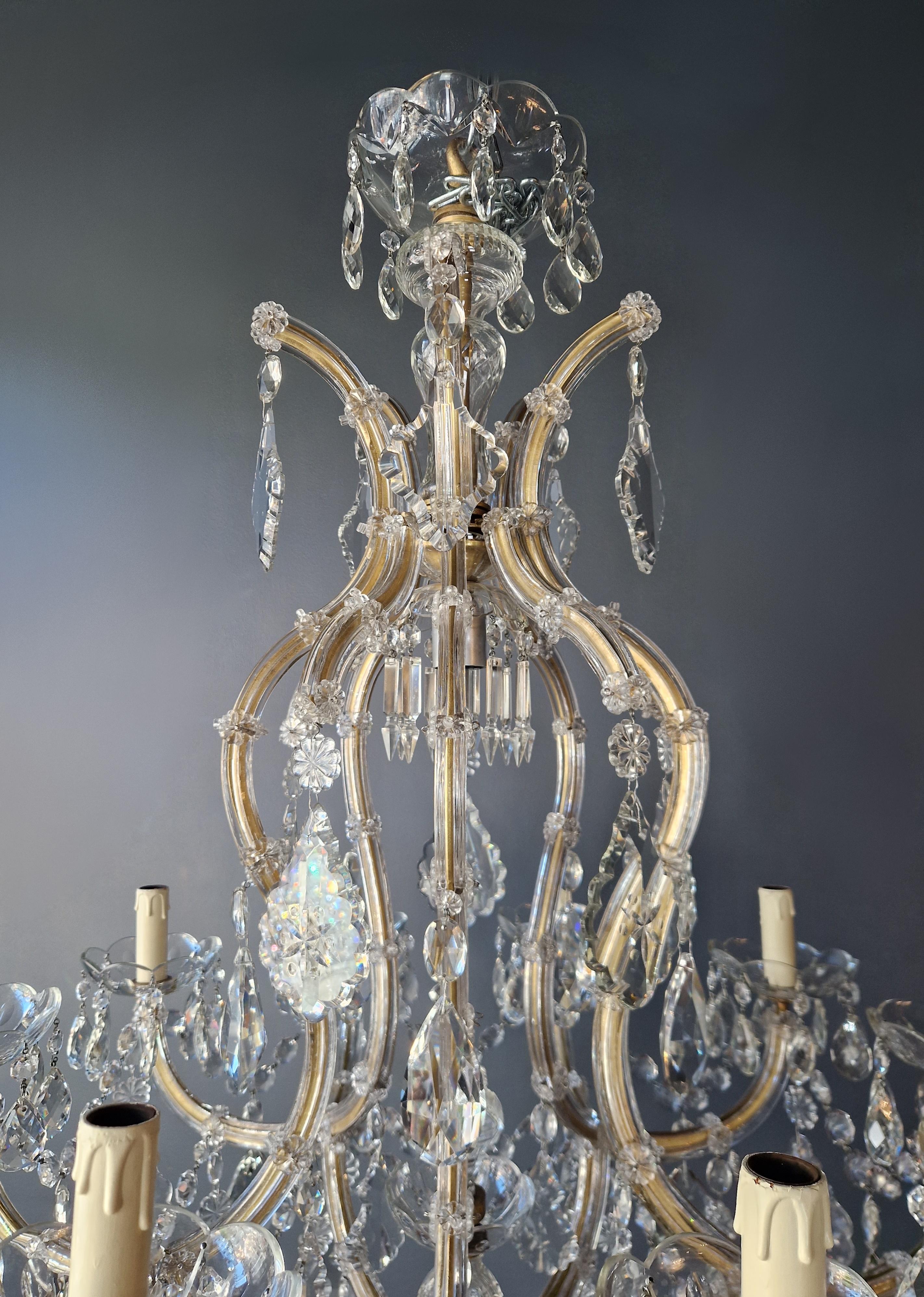 Large Maria Theresa Crystal Chandelier Antique Classic Clear Glass For Sale 2