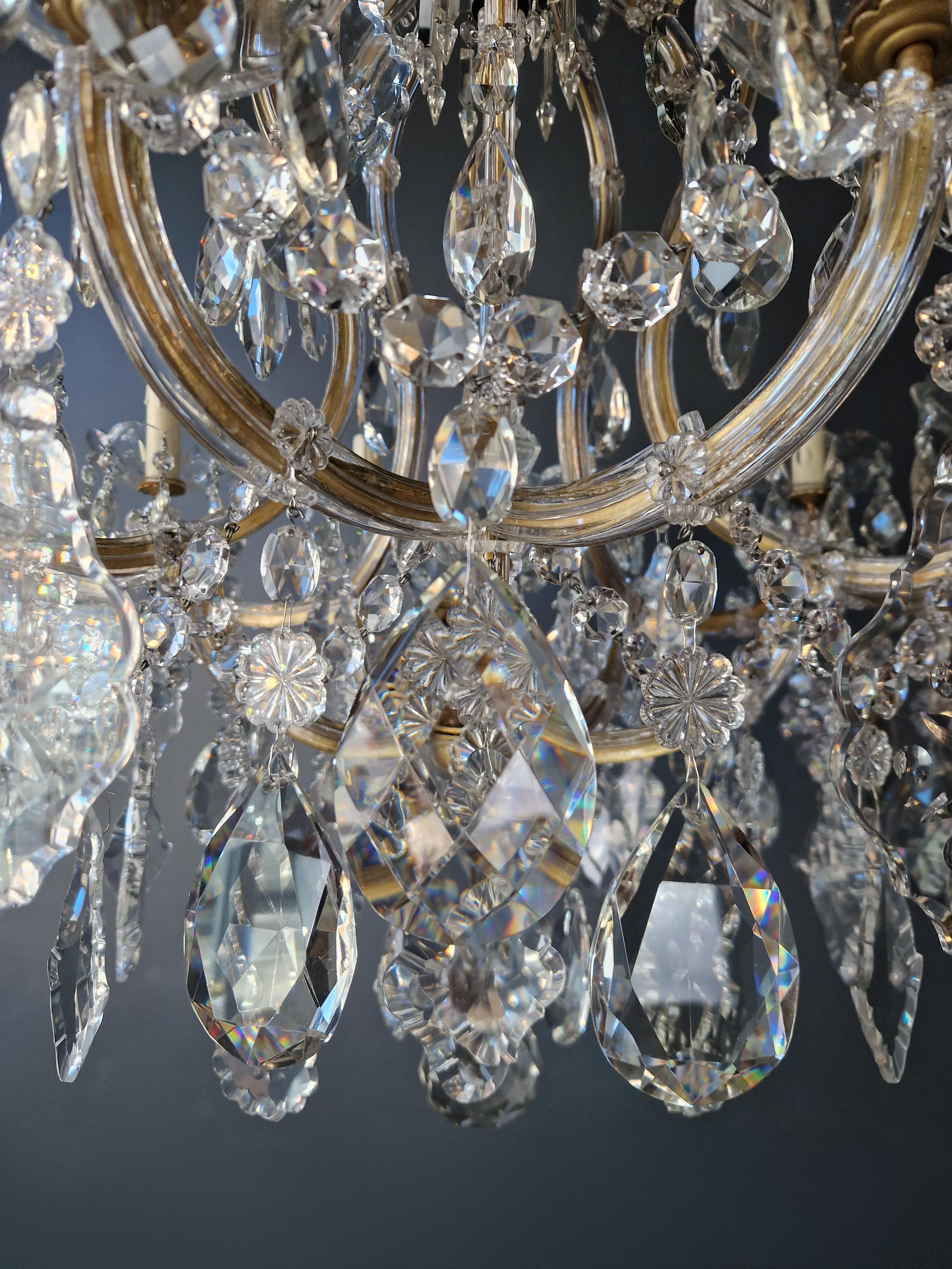Large Maria Theresa Crystal Chandelier Antique Classic Clear Glass For Sale 4