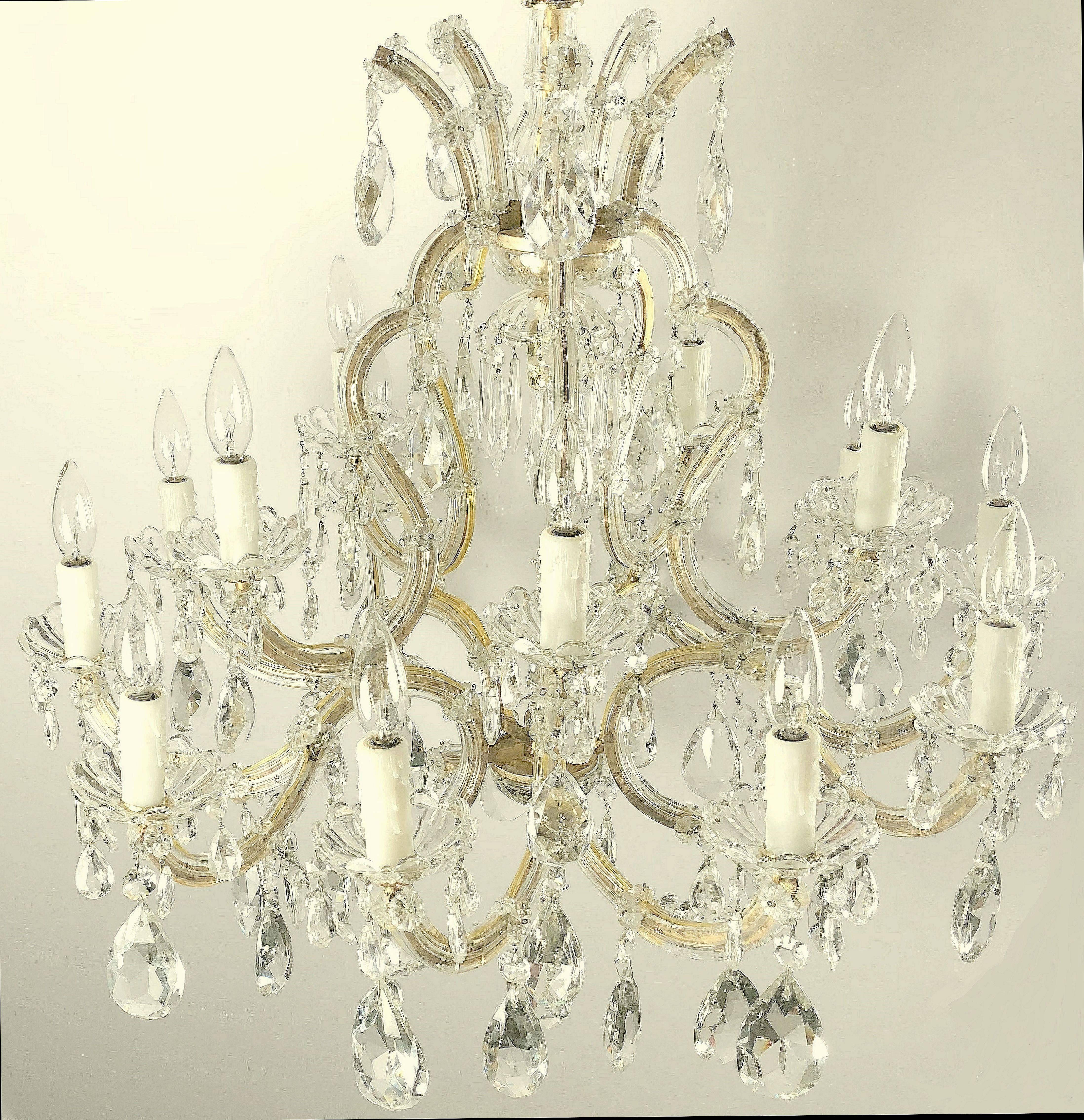 Faceted Large Maria Theresa Sixteen-Light Chandelier