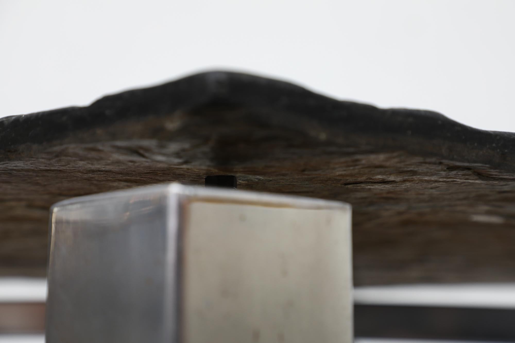 Magnifique table basse flottante de style Martin Visser avec base chromée en vente 10