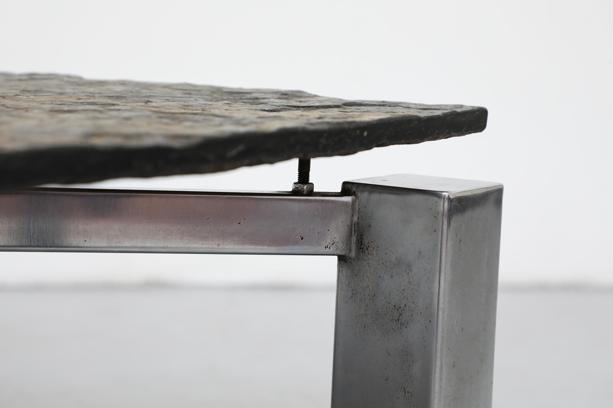 Magnifique table basse flottante de style Martin Visser avec base chromée en vente 13