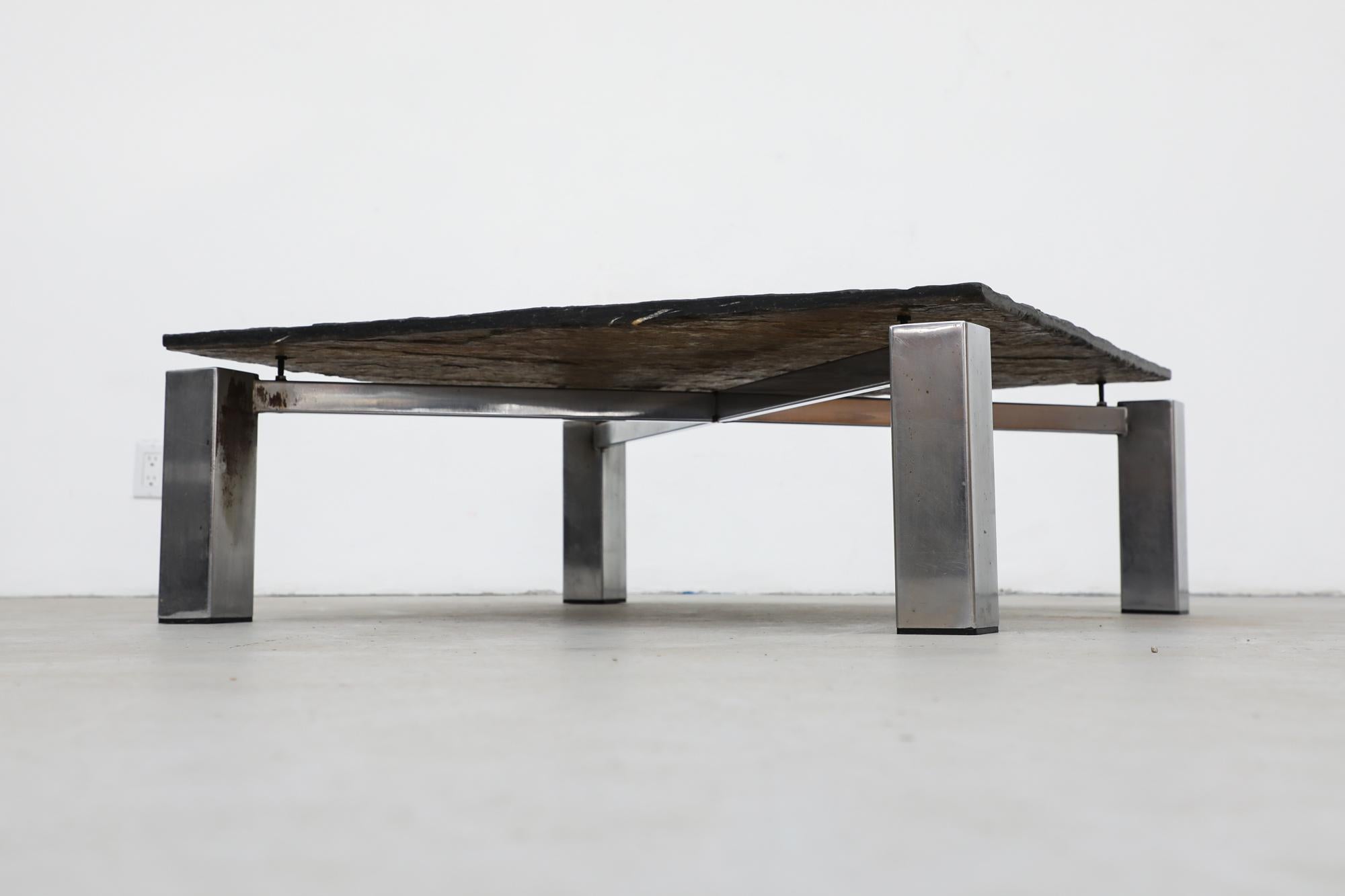 Fin du 20e siècle Magnifique table basse flottante de style Martin Visser avec base chromée en vente
