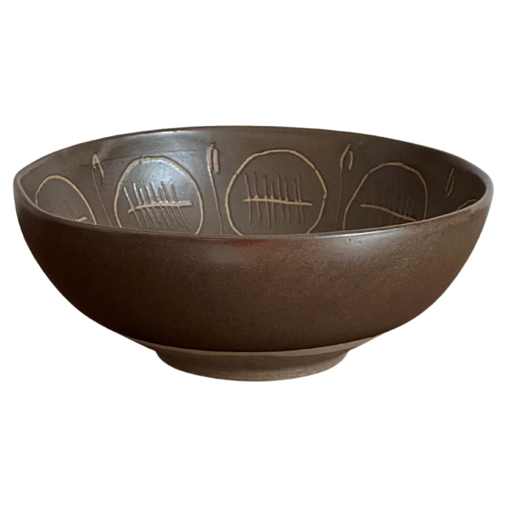 Large Martz Centerpiece Bowl by Jane and Gordon Martz, Marshall Studios, Ceramic