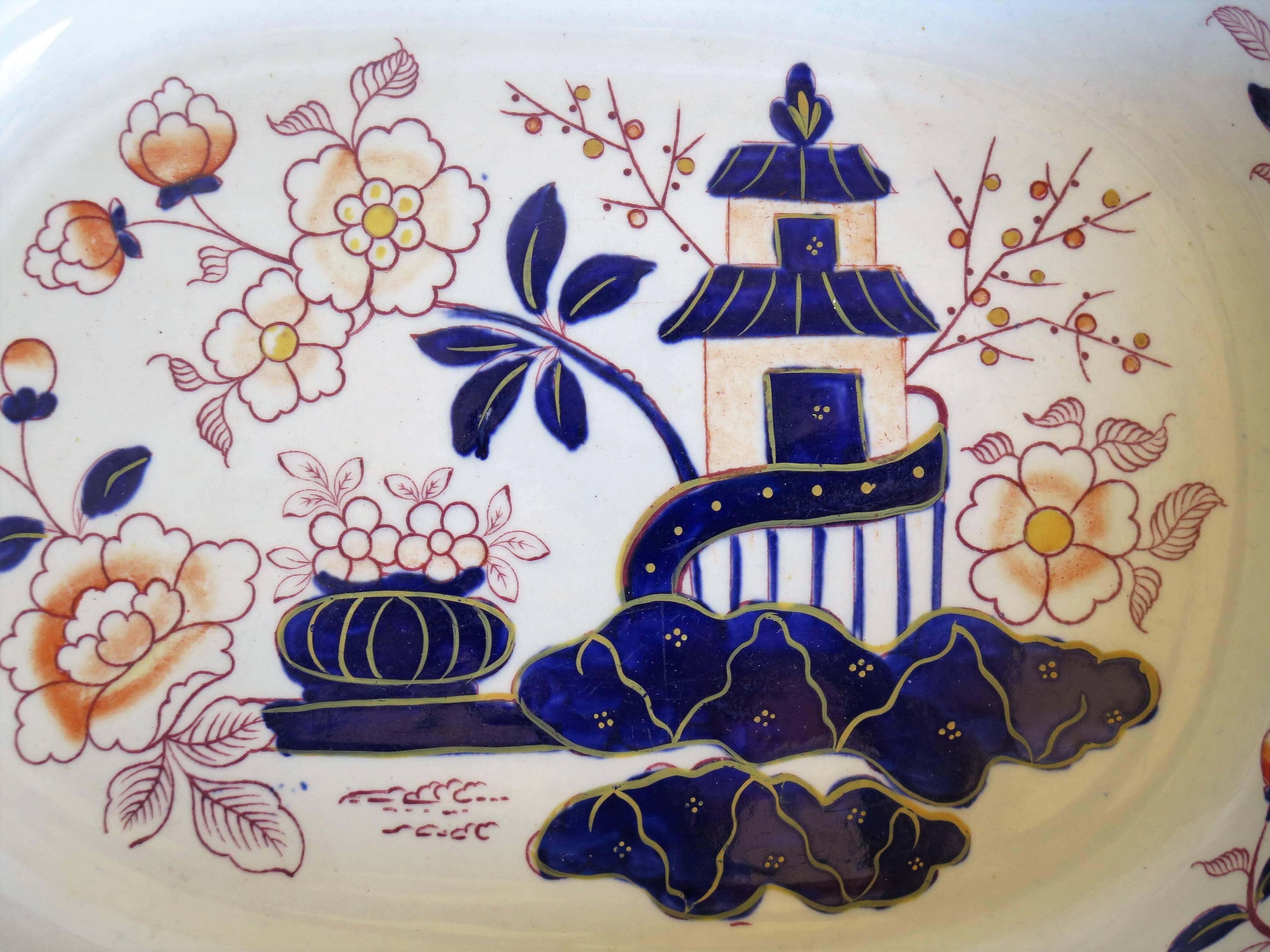 Large Mason's Ashworth's Ironstone Dish Chinoiserie Pattern 124, circa 1865 For Sale 5