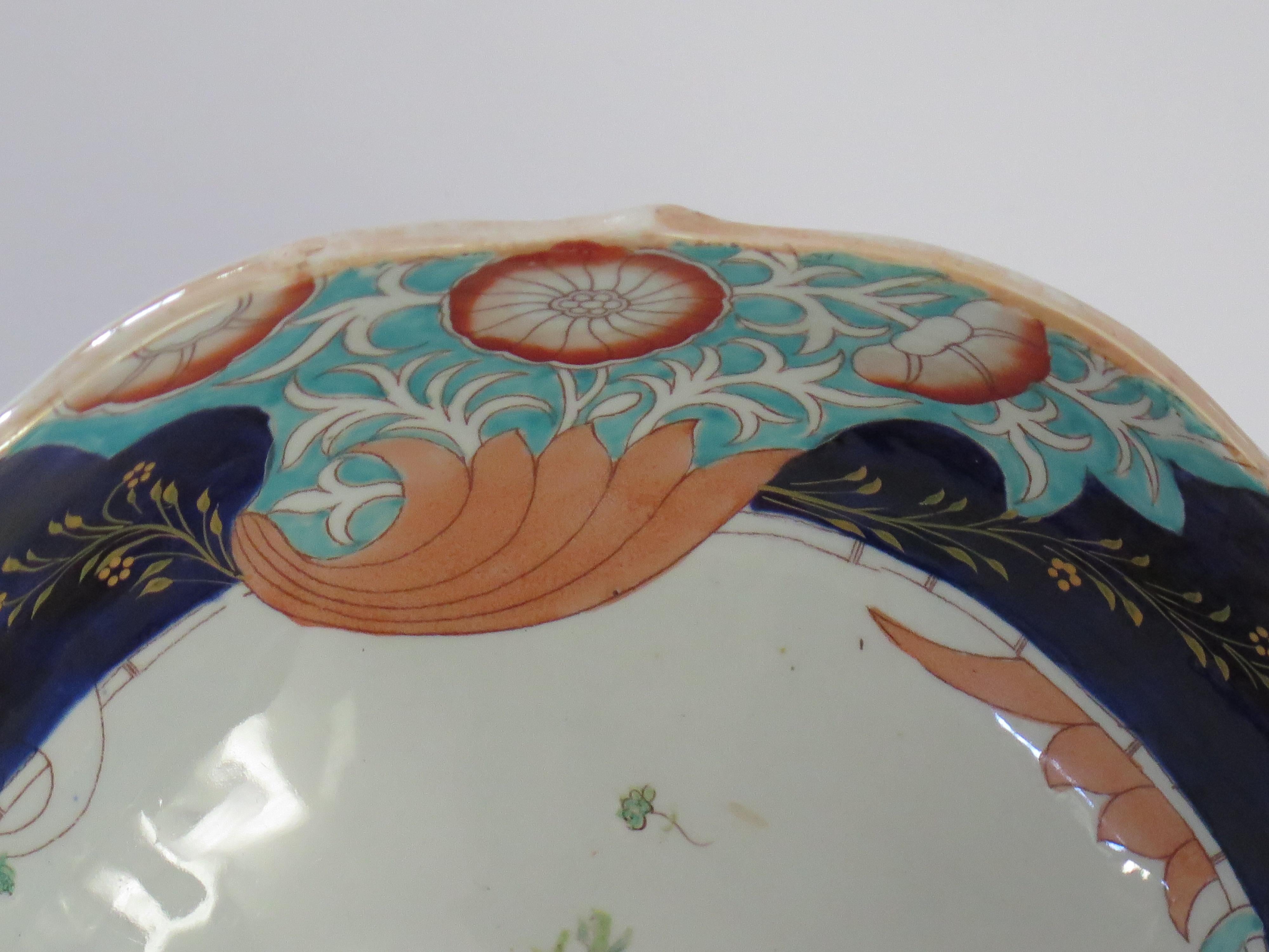 Grande ciotola da pranzo in pietra di Mason's Ironstone con cesto di foglie e fiori arricciati, circa 1838 in vendita 4