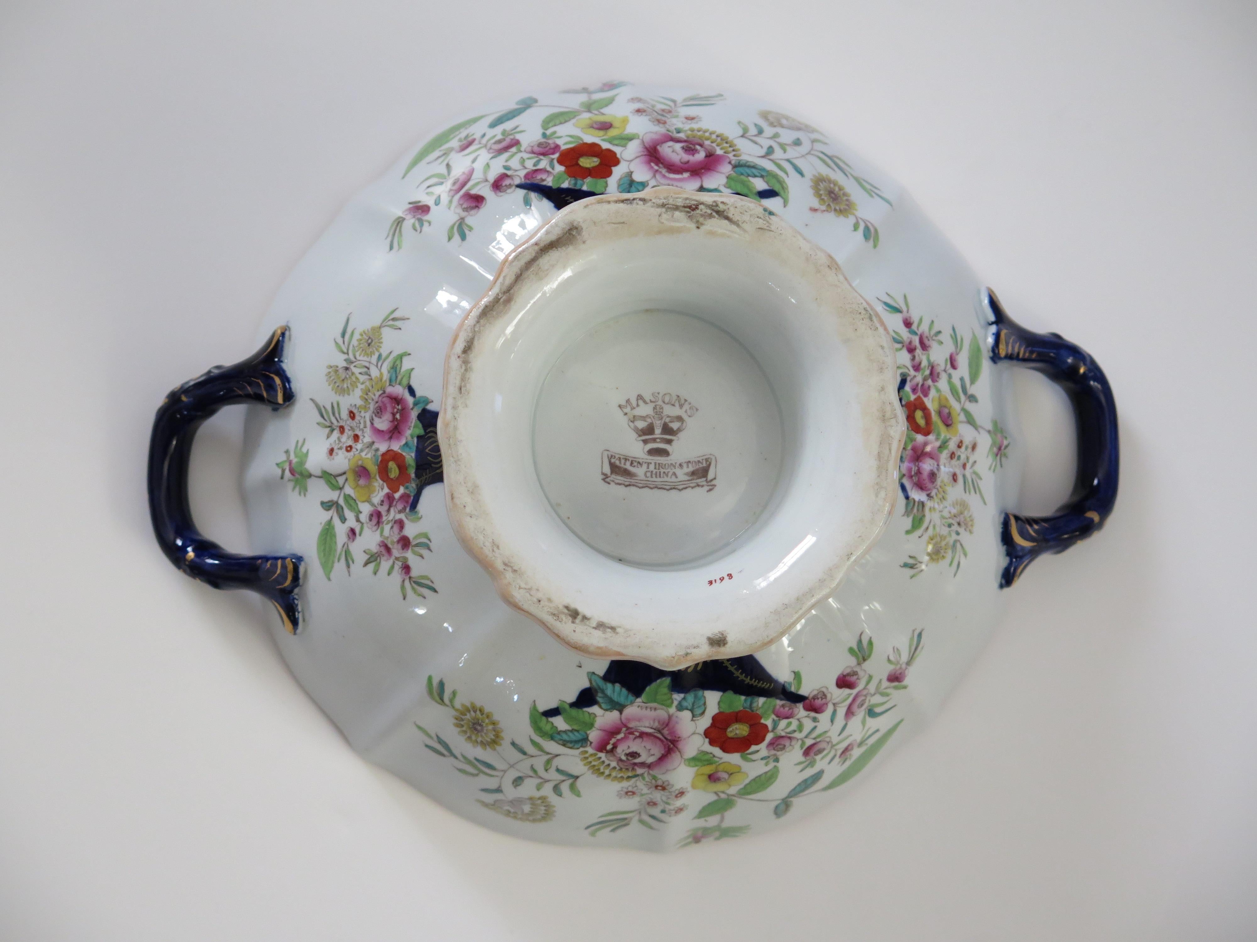 Grande ciotola da pranzo in pietra di Mason's Ironstone con cesto di foglie e fiori arricciati, circa 1838 in vendita 7