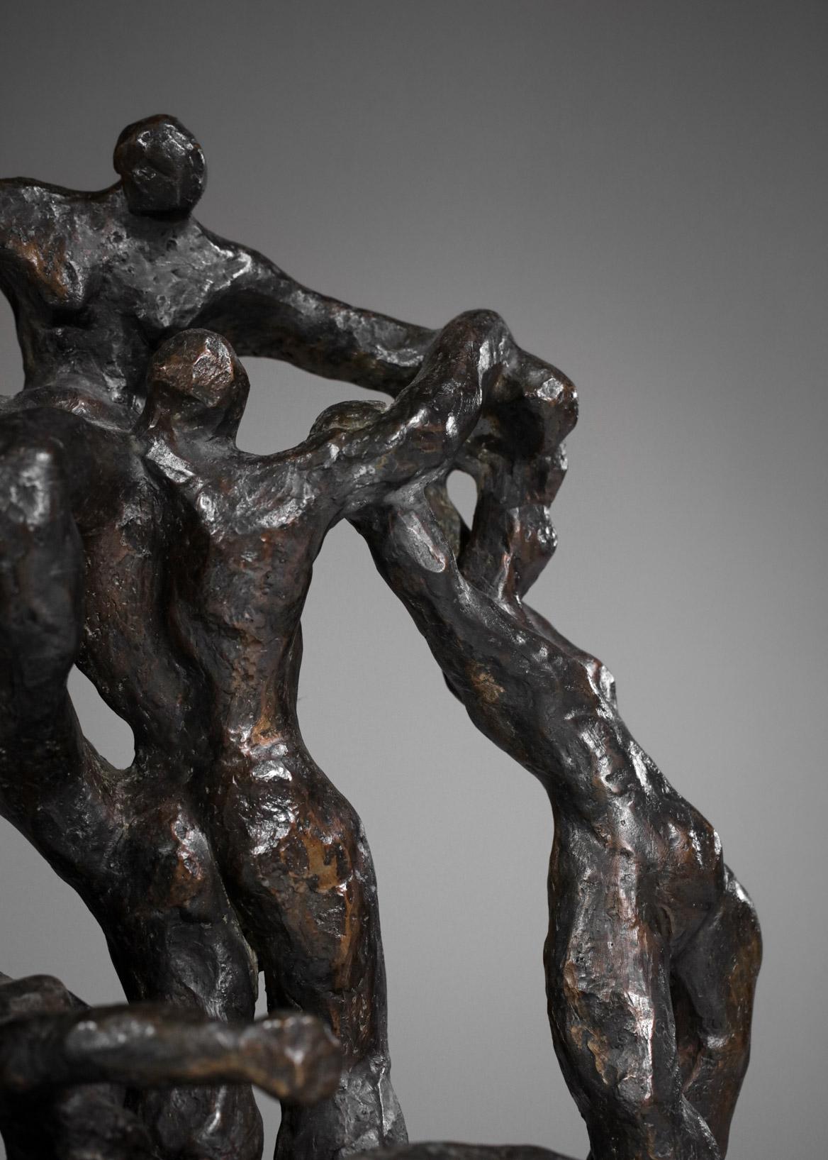 Large Massive Bronze Sculpture by the Portuguese Artist Gloria Morena F297 In Excellent Condition For Sale In Lyon, FR