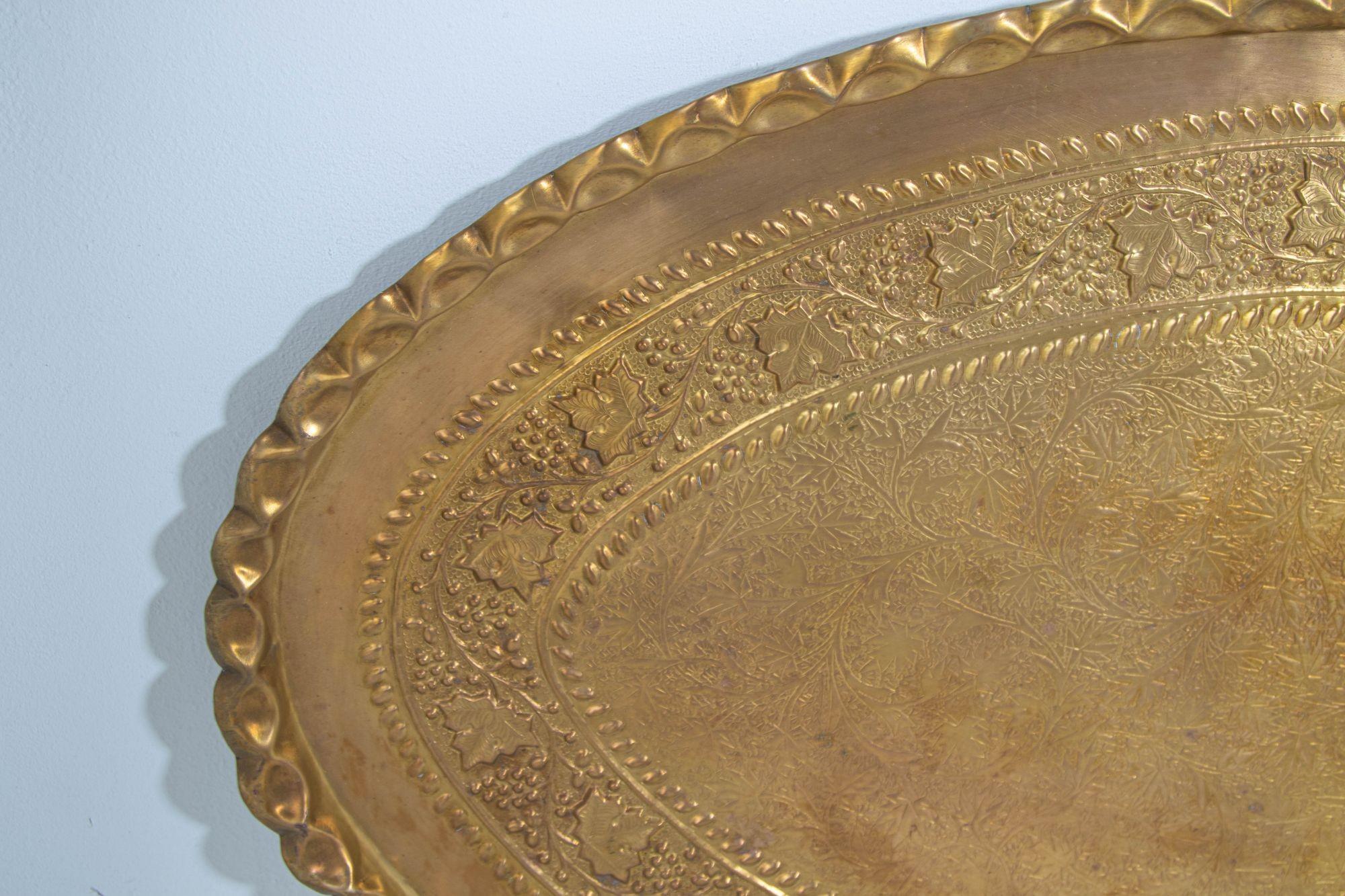 Large Massive Midcentury Brass Moroccan Oval Brass Tray For Sale 4