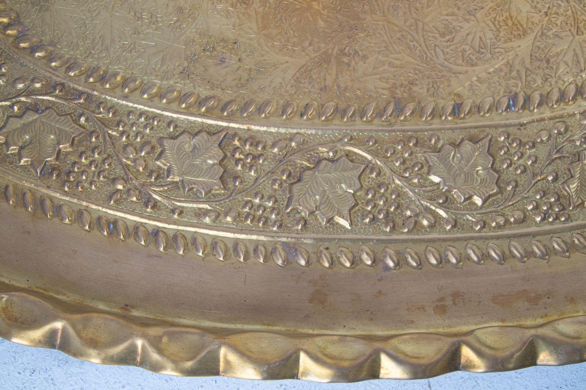 Large Massive Midcentury Brass Moroccan Oval Brass Tray For Sale 8