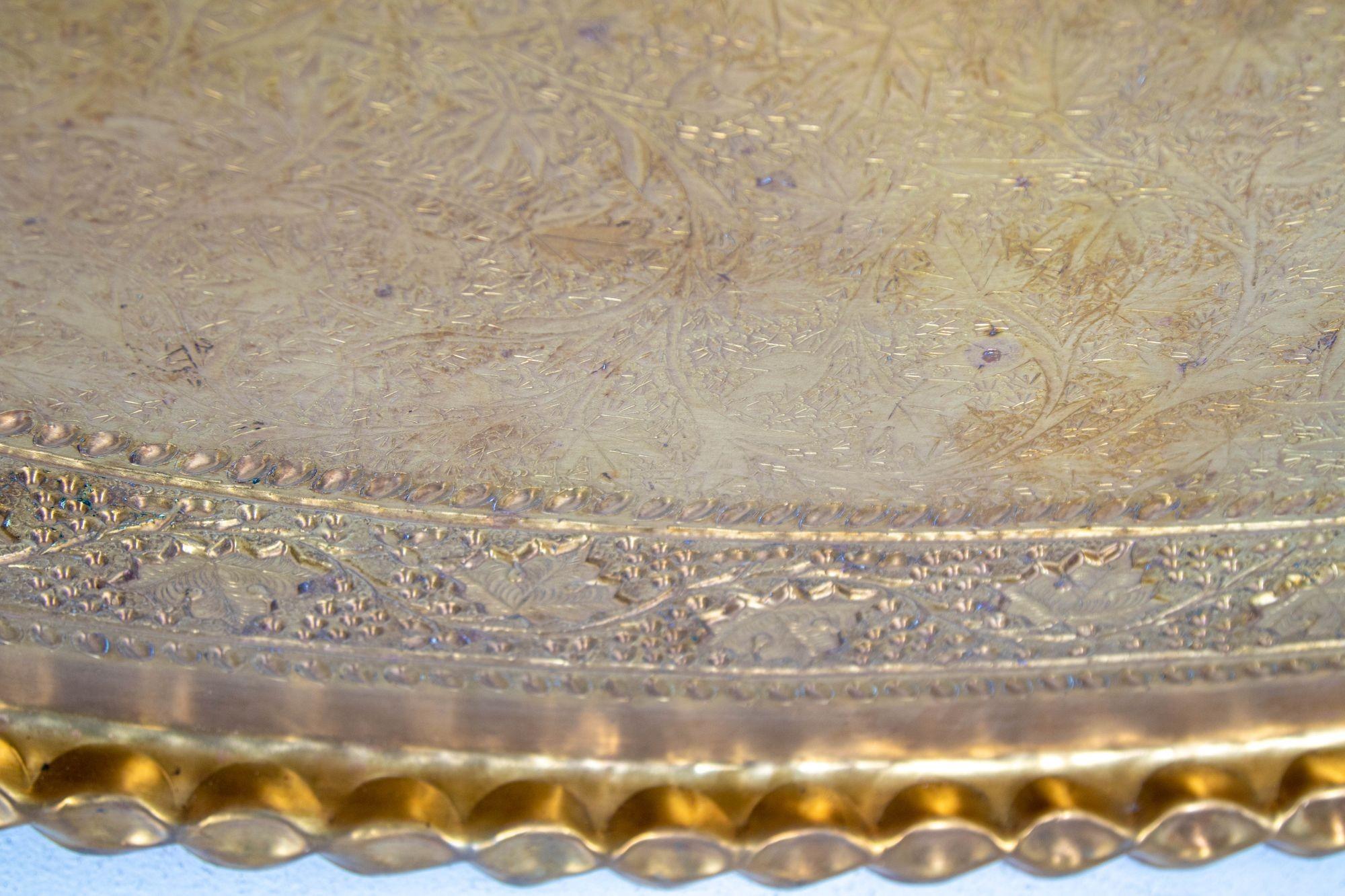 20th Century Large Massive Midcentury Brass Moroccan Oval Brass Tray For Sale