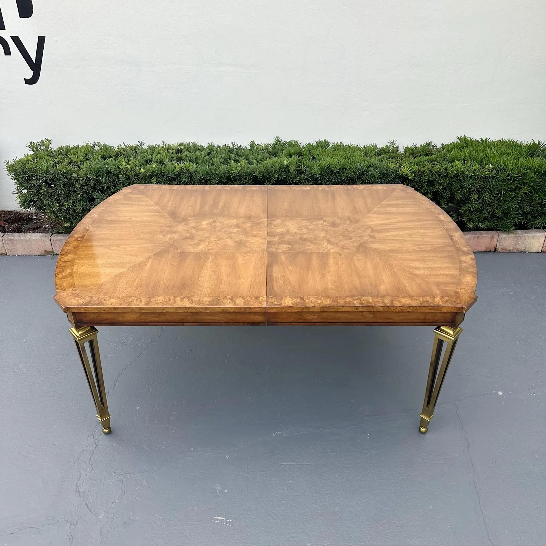 Grande table de salle à manger Mastercraft en bois de ronce et pieds en laiton, années 1970 en vente 5