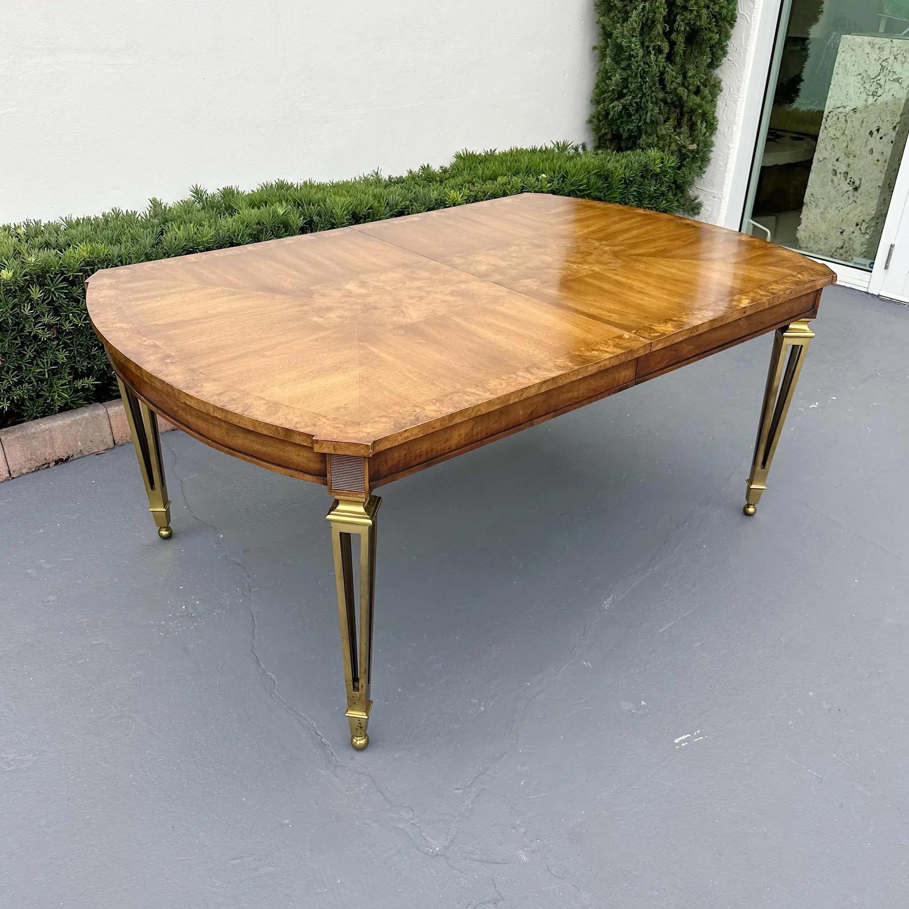 Grande table de salle à manger Mastercraft en bois de ronce et pieds en laiton, années 1970 en vente 2
