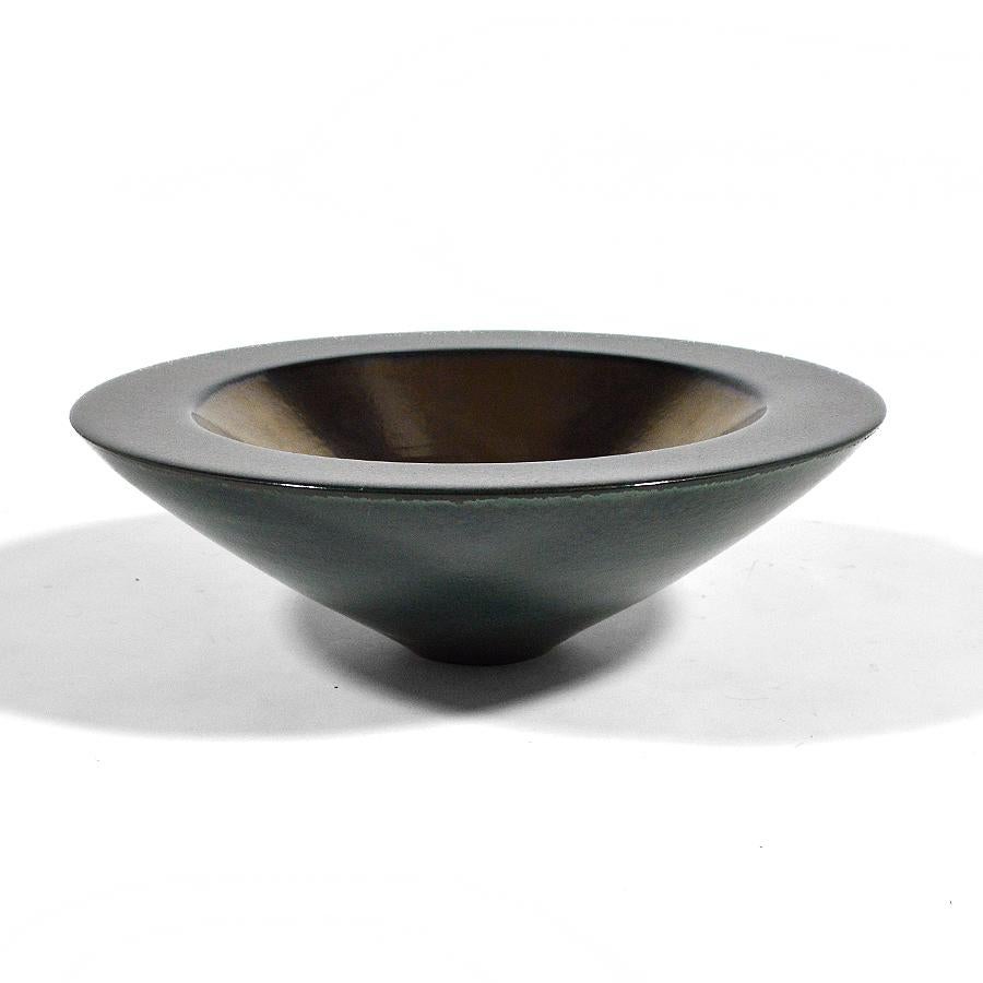 American Large Masuo Ojima Pottery Bowl For Sale