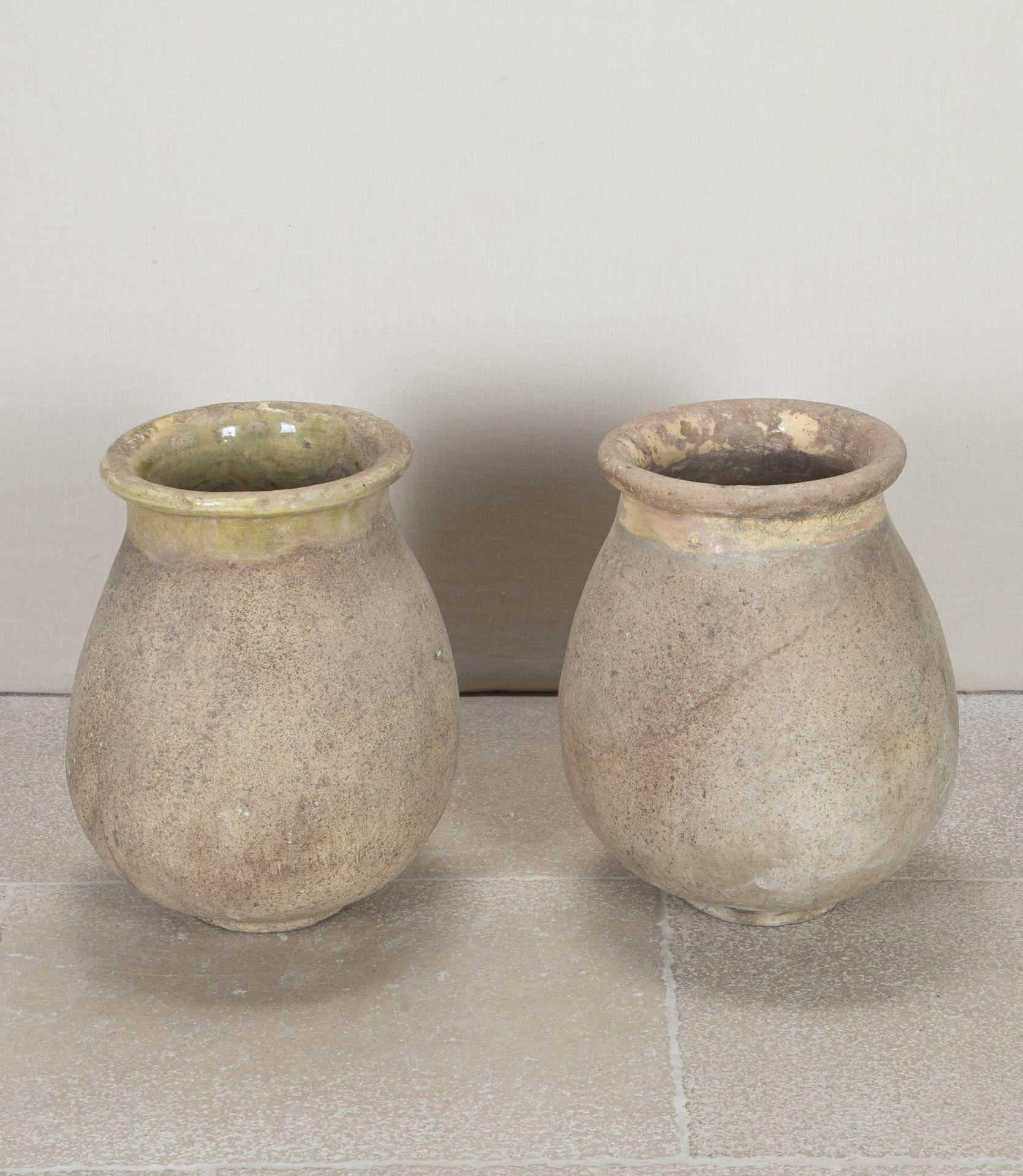 Gran pareja emparejada de tarros de aceitunas Biot de principios del siglo XIX Francés en venta