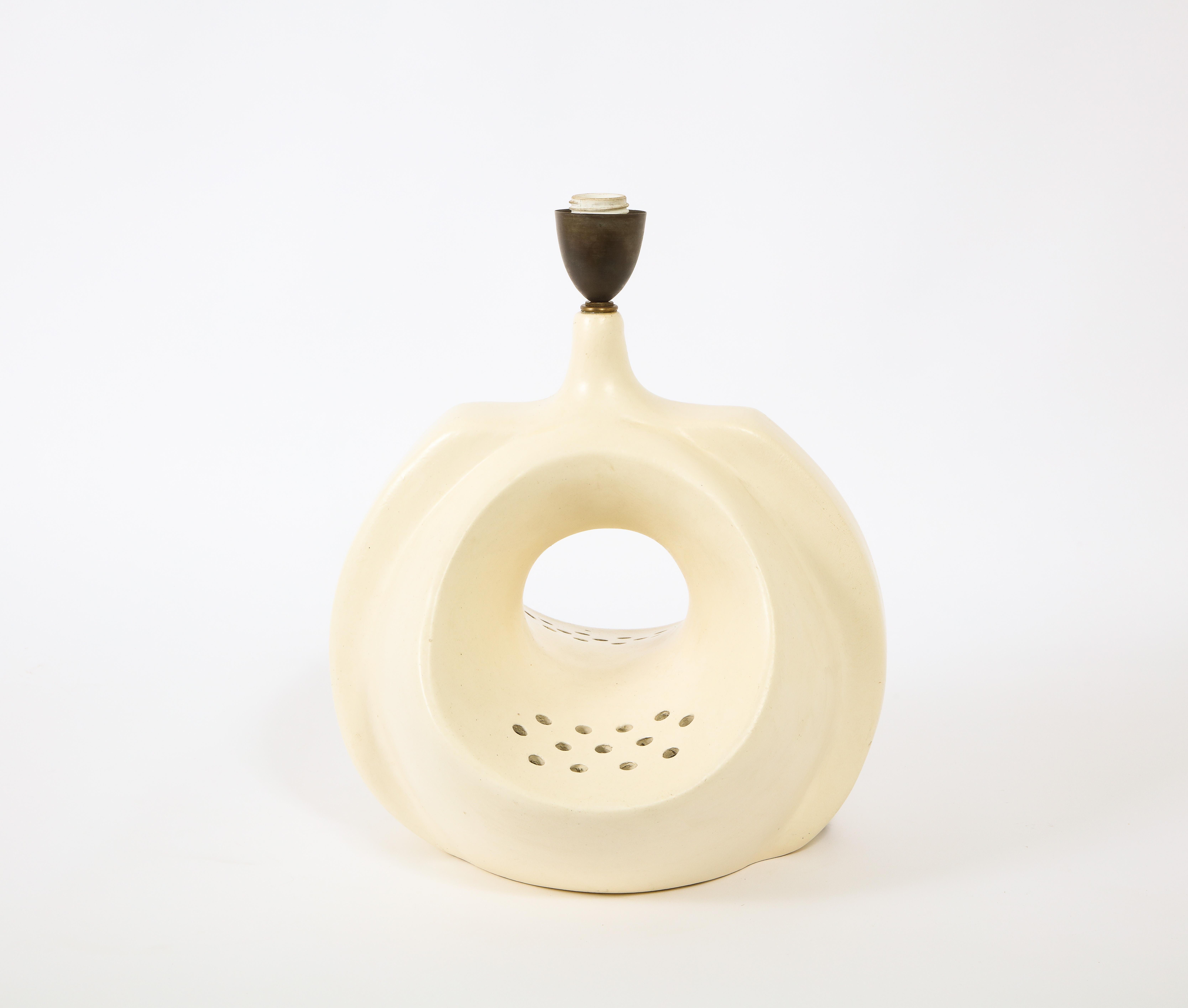 Large Matte Warm White Ceramic Pottery Table Lamp, USA, 1960's 3