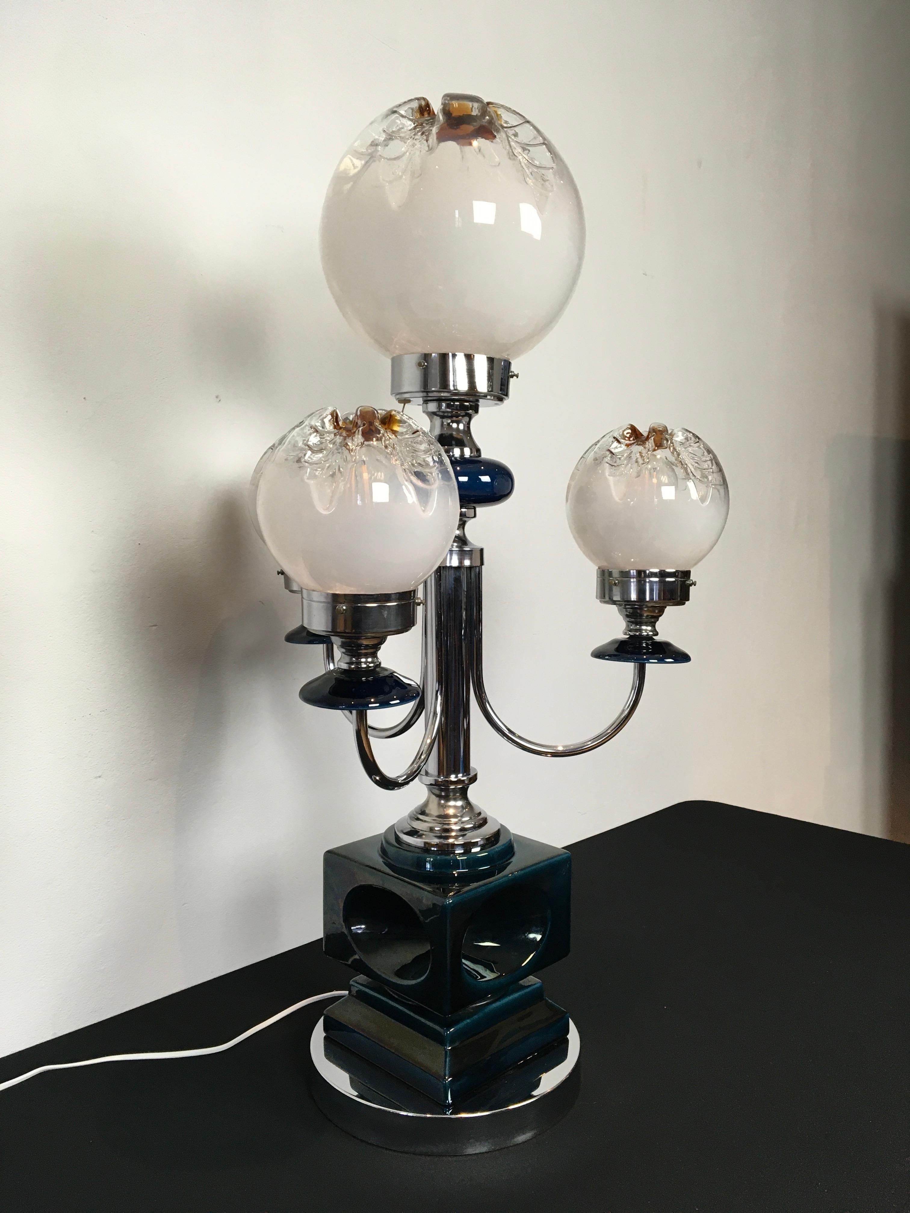 Large Mazzega Table Lamp, Blue Ceramic with Murano Glass Globes In Good Condition For Sale In Antwerp, BE