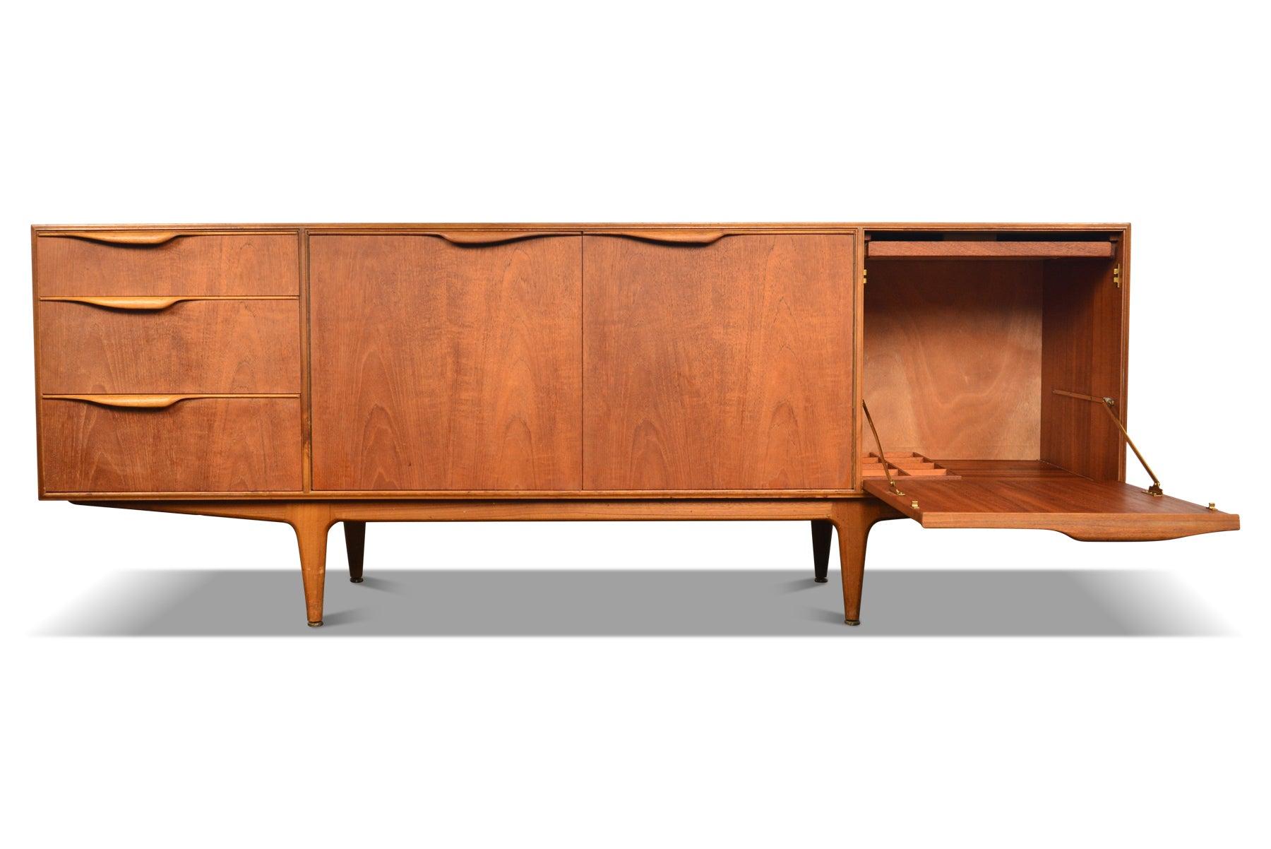 20th Century Large Mcintosh Dunvegan Credenza in Teak #1