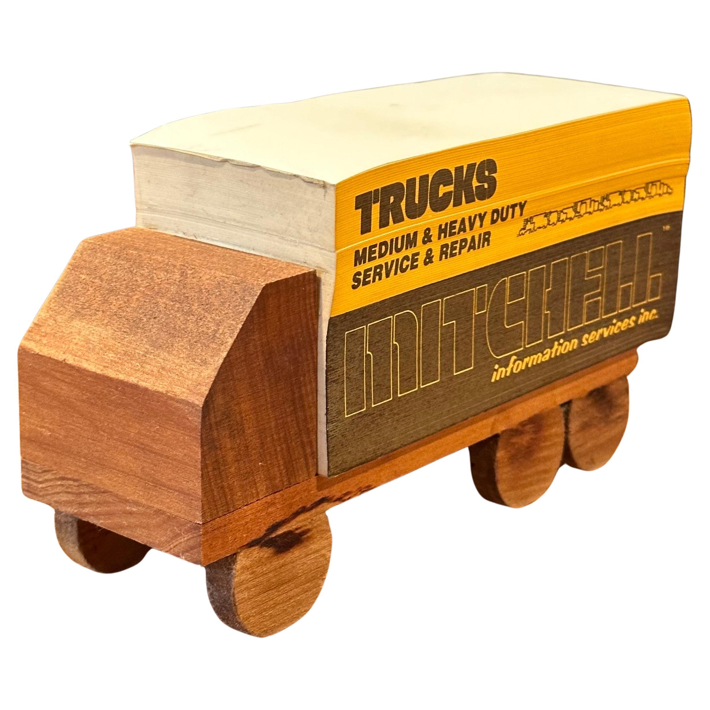 Große MCM Werbe-Schreibtischscheibe auf Holzwagen „Mitchell“ im Angebot 8