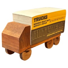 Große MCM Werbe-Schreibtischscheibe auf Holzwagen „Mitchell“