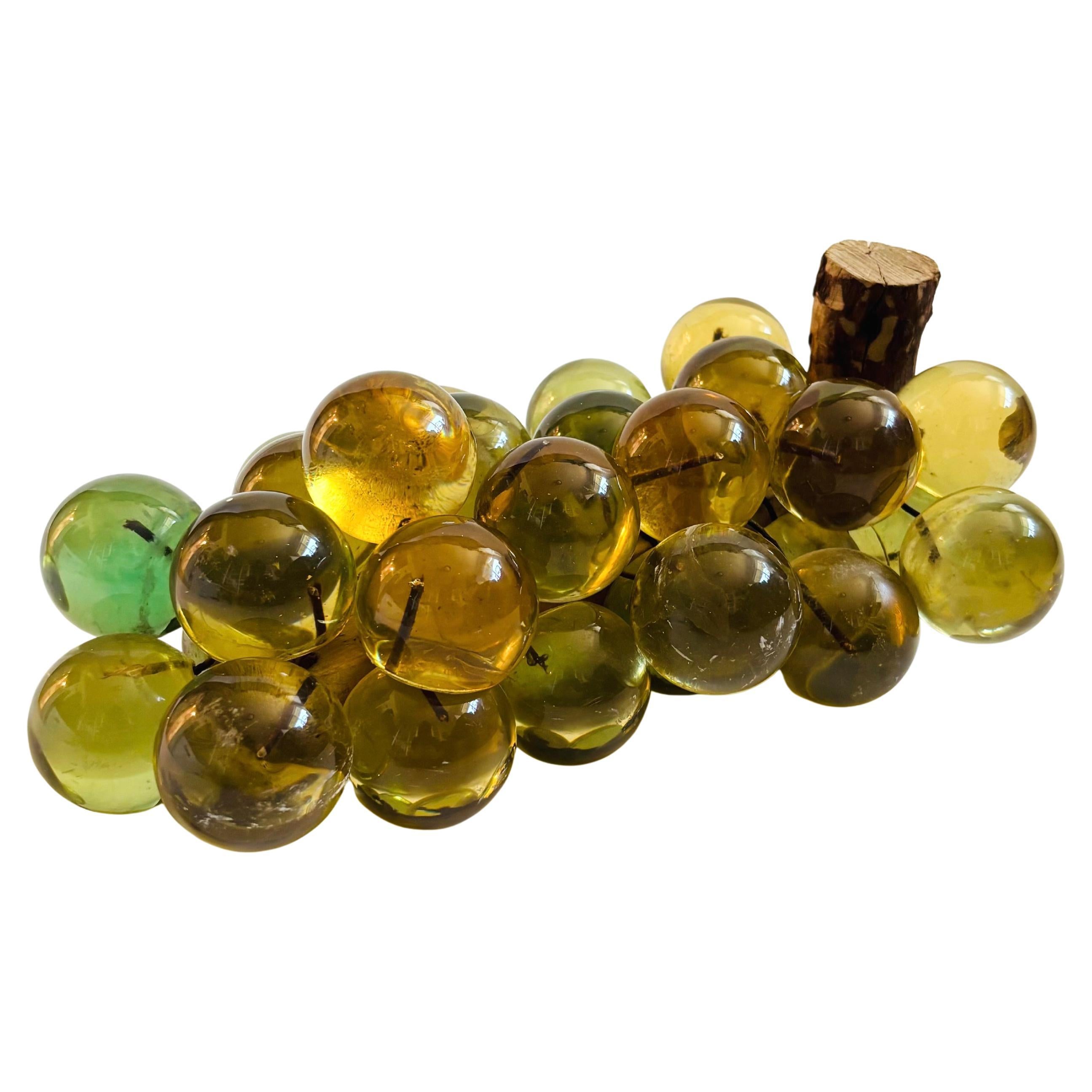 Gran racimo de uvas MCM Lucite