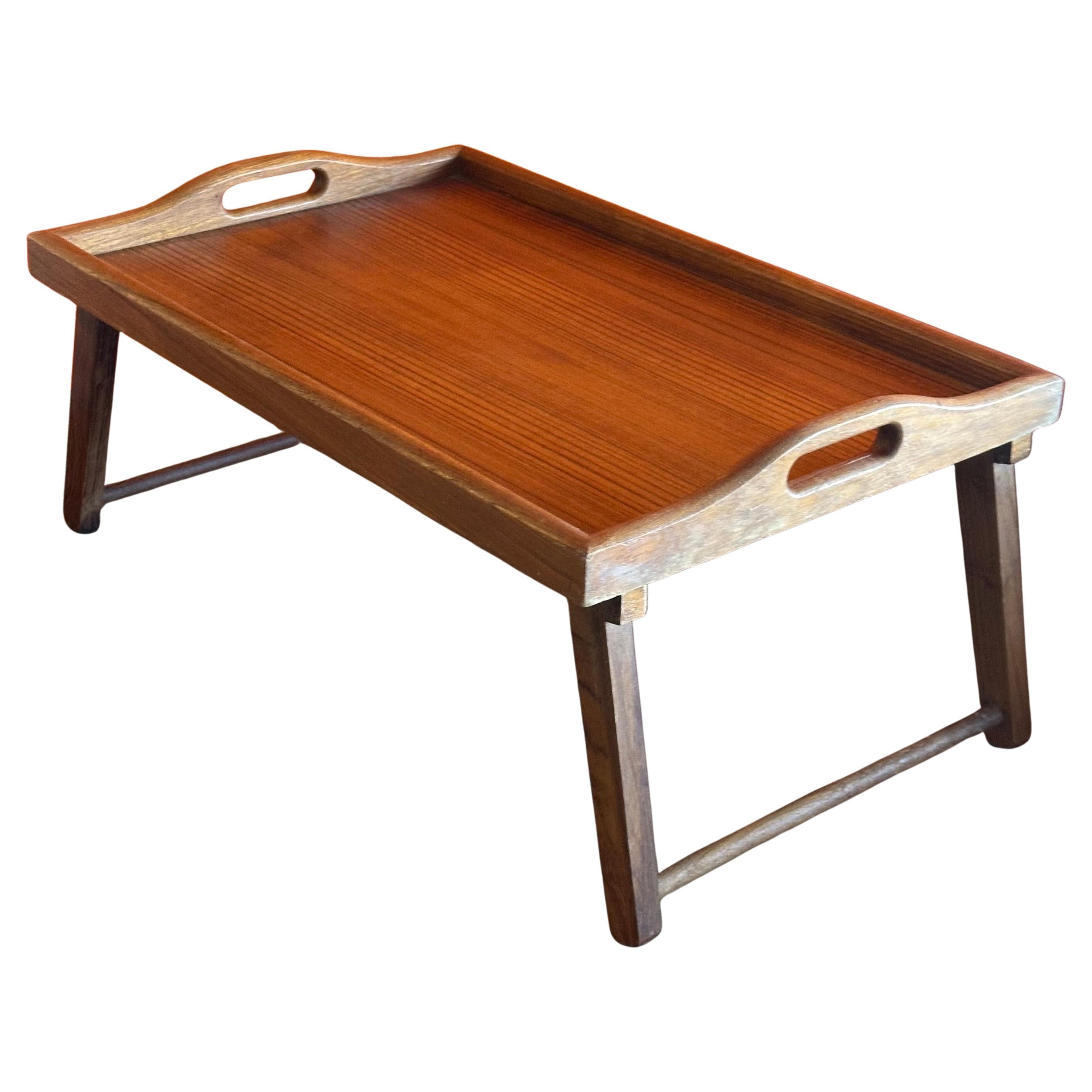 Bandeja plegable grande de teca maciza MCM para cama / desayuno