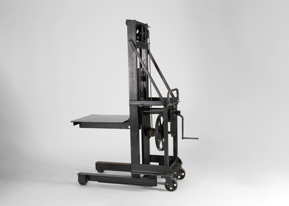 Sebbene sia conosciuto soprattutto per il suo studio di architettura - che ha avuto un ruolo fondamentale nel restauro della Statua della Libertà, nella reimmaginazione del Ritz di Parigi e nel design degli interni del Getty Center - e per i suoi