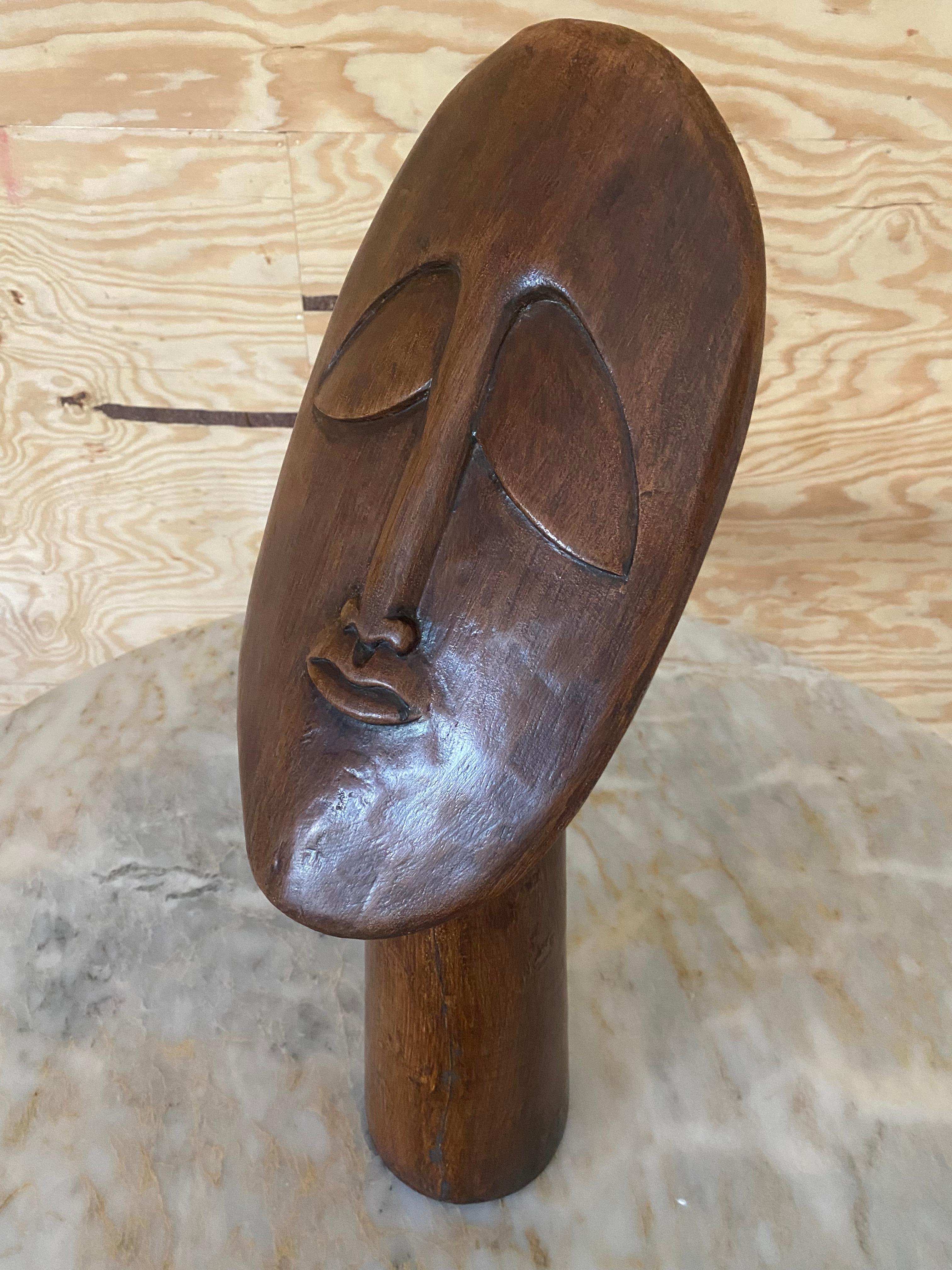 Grande scultura meditativa intagliata in Wood in vendita 3