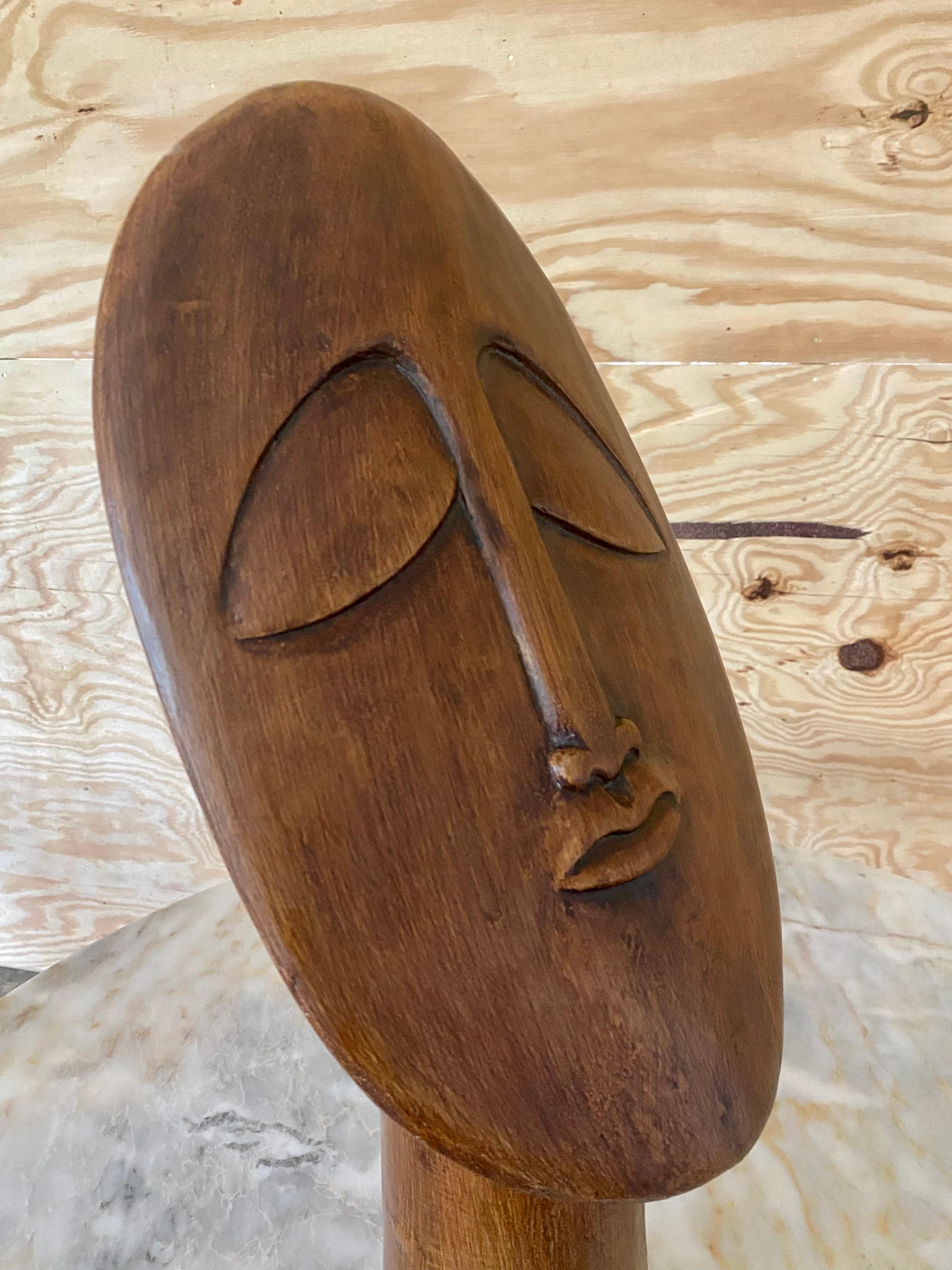 Grande scultura meditativa intagliata in Wood in vendita 9