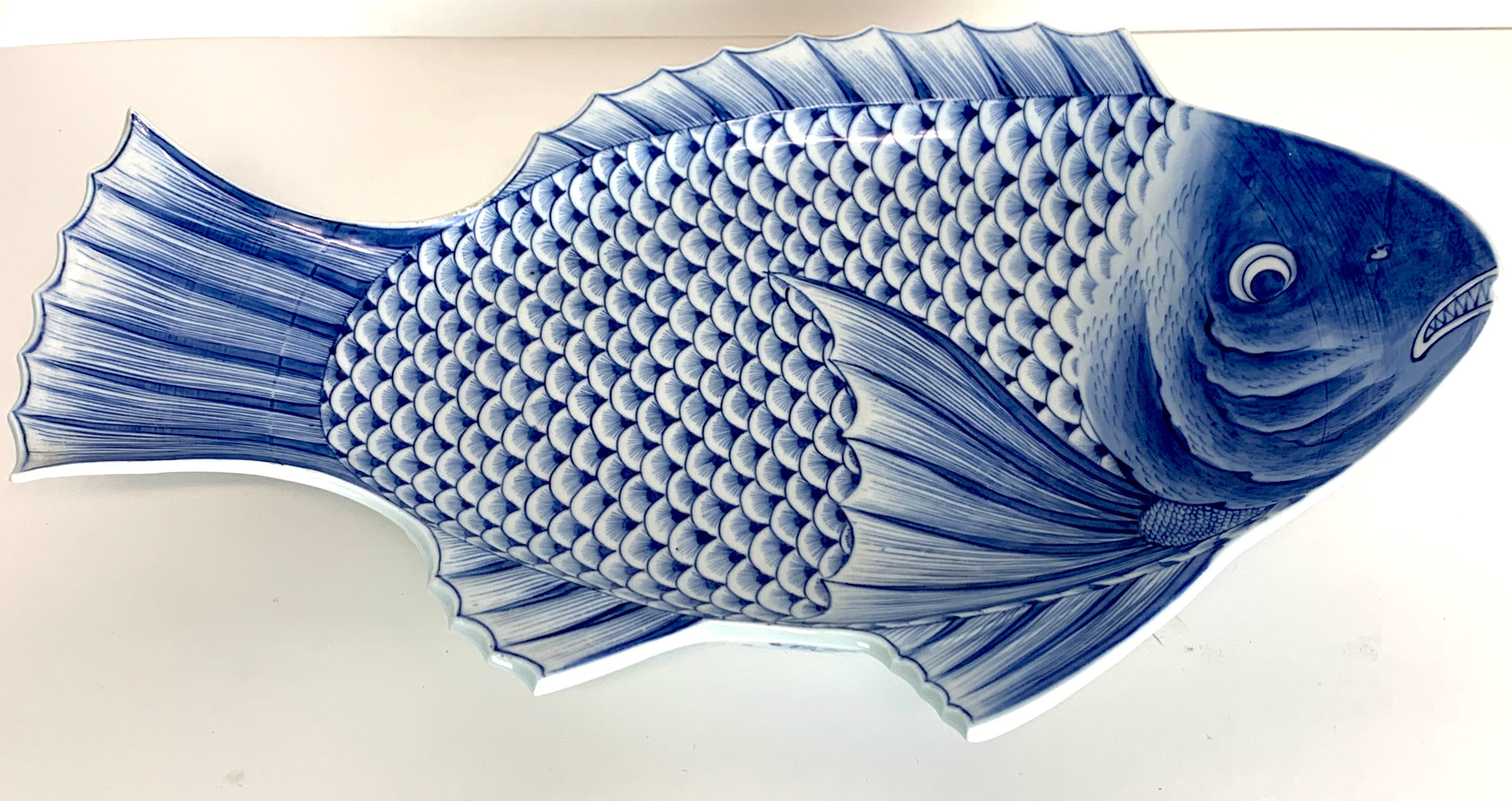 Large Meiji Imari Blue and White Fish Plate, by Fukagawa VII In Good Condition In West Palm Beach, FL