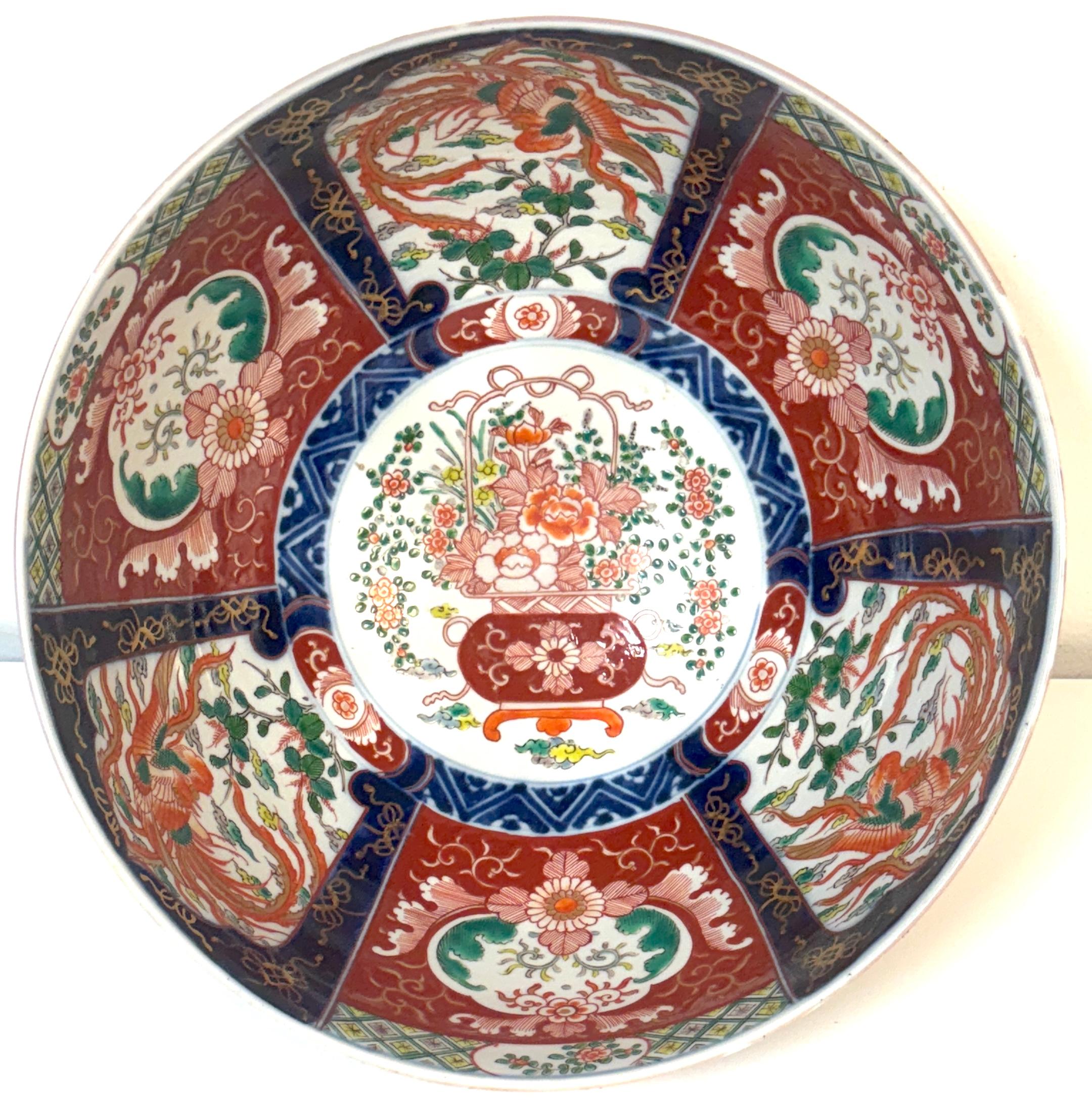 Smaltato Large Meiji Imari Center Bowl, Phoenix & Floral Motifs, Atributted  Fukagawa in vendita