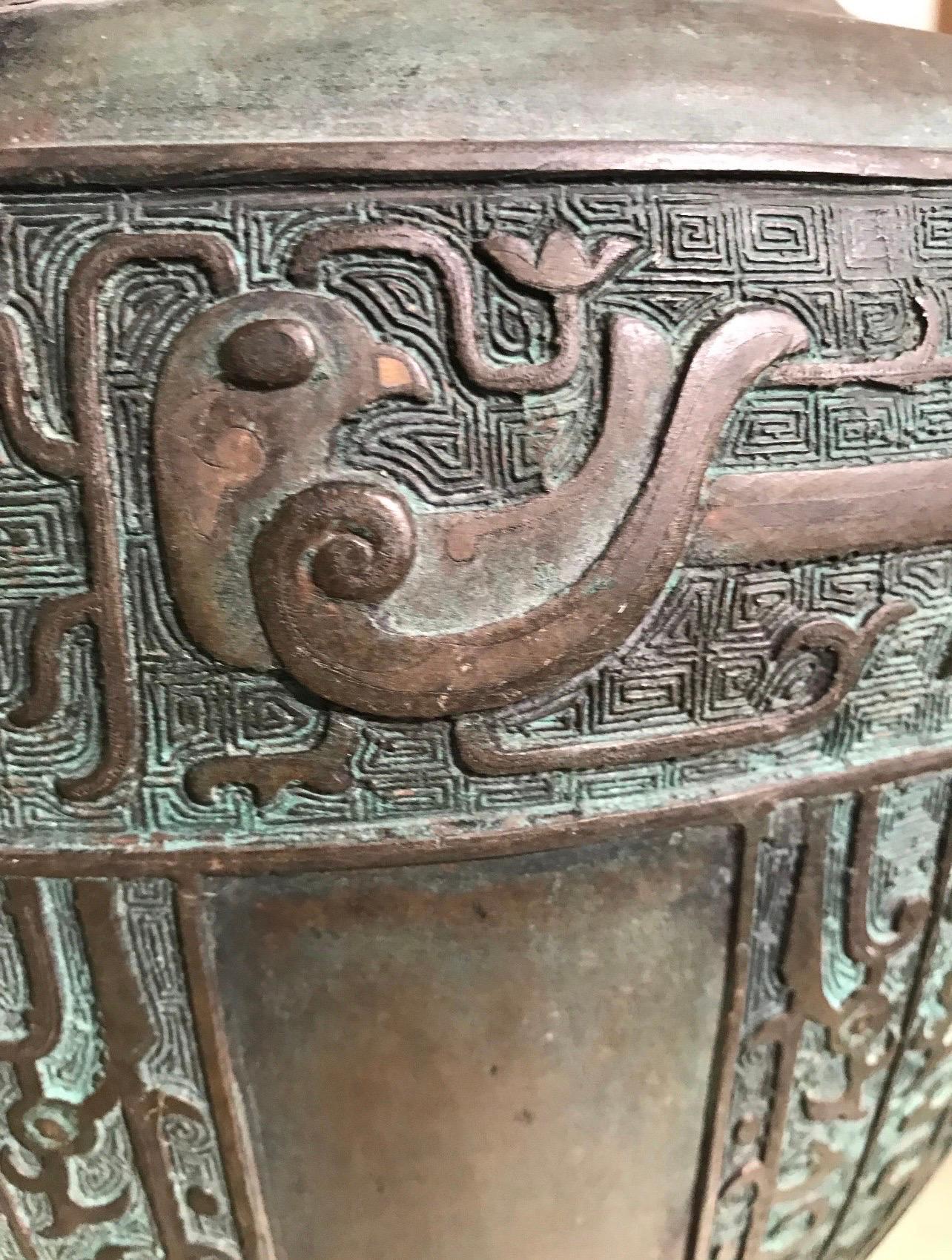 Large Meiji Period Bronze Japanese Vase For Sale 3