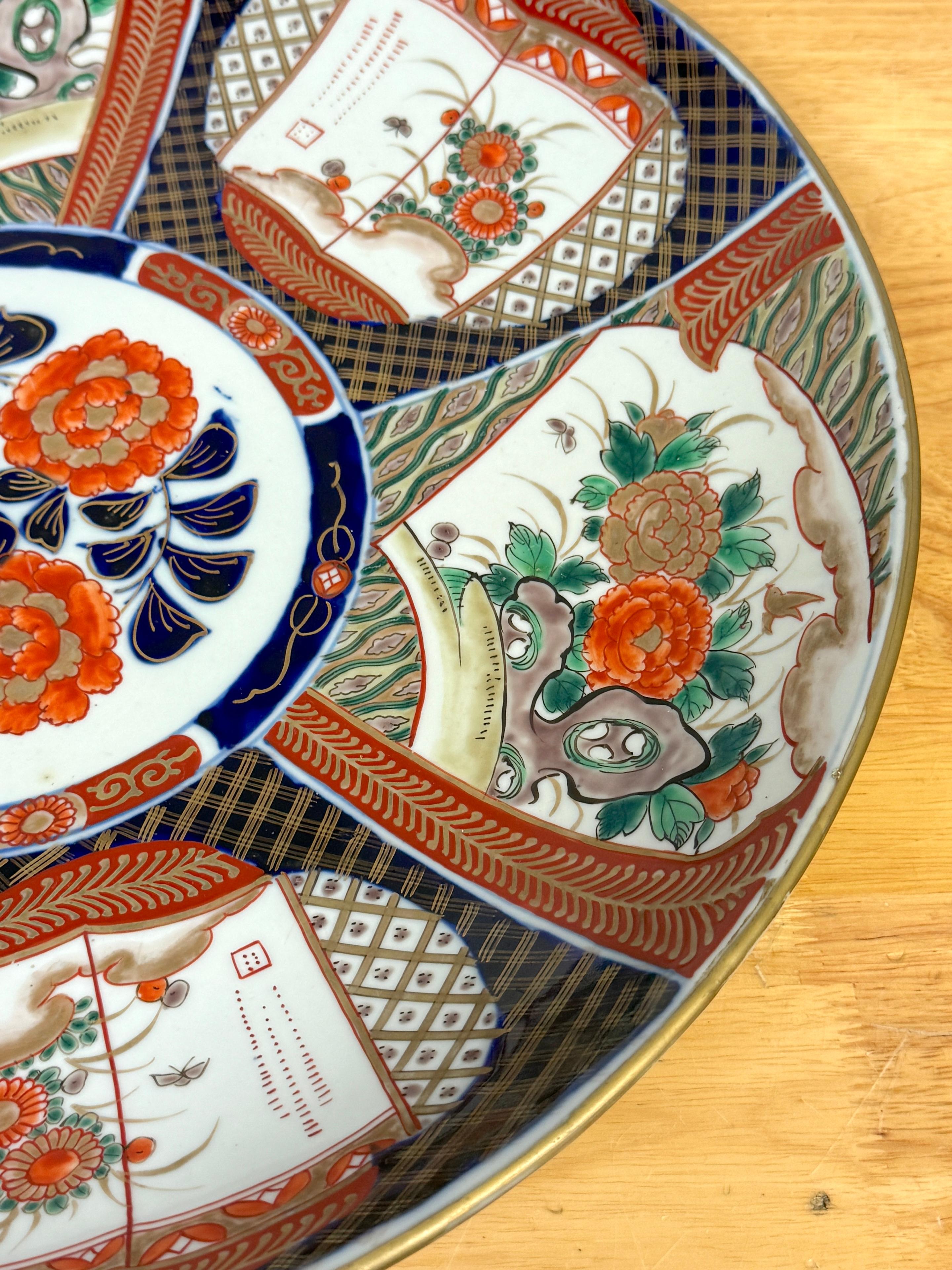 Gran Cargador Floral Imari del Periodo Meiji, por Fukagawa en venta 5