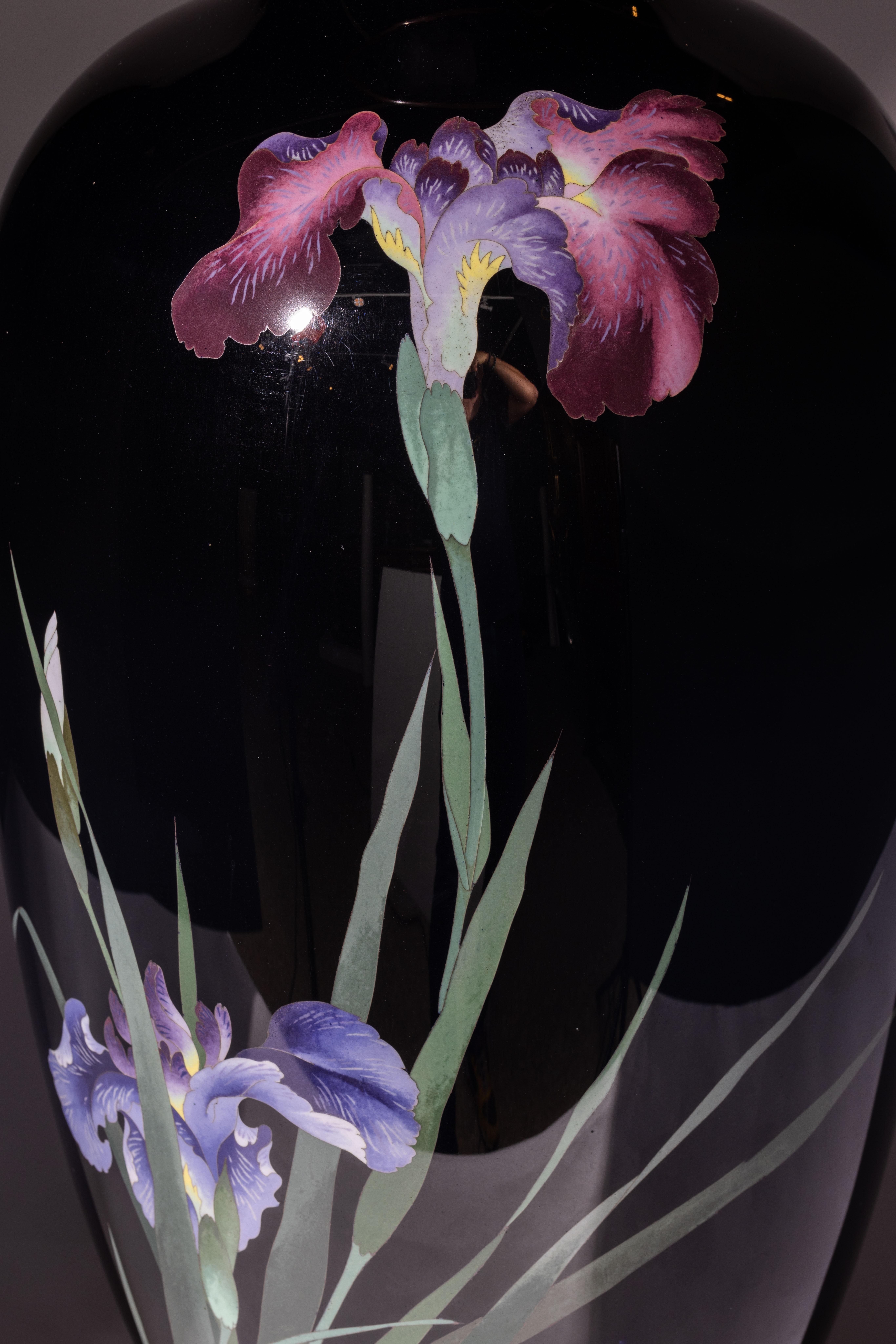 Large Meiji Period Japanese Cloisonne Enamel Vase Adorned with Iris Blossoms For Sale 1