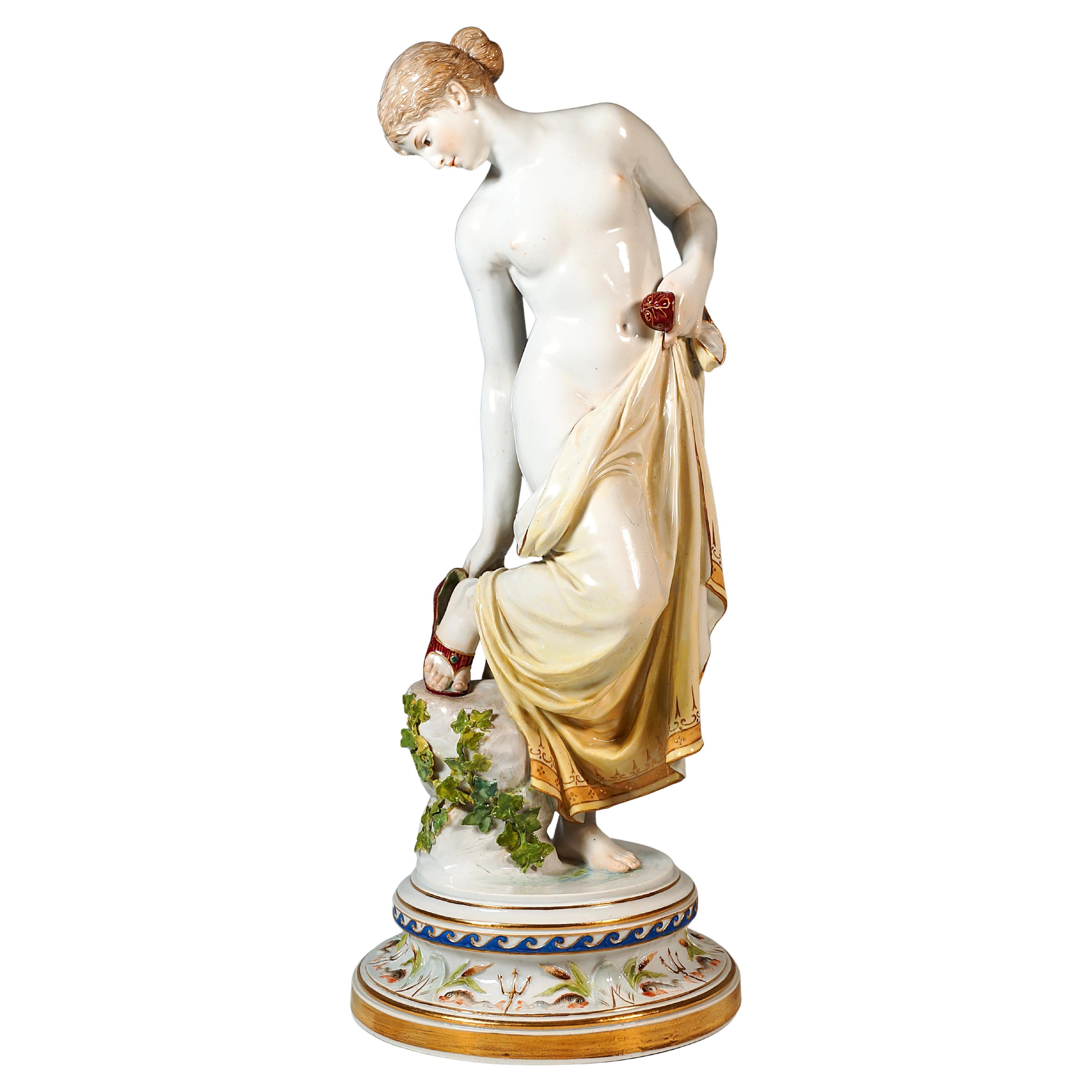 Grande figurine Meissen Art Nouveau, "Après le bain", Robert Ockelmann, vers 1885 en vente