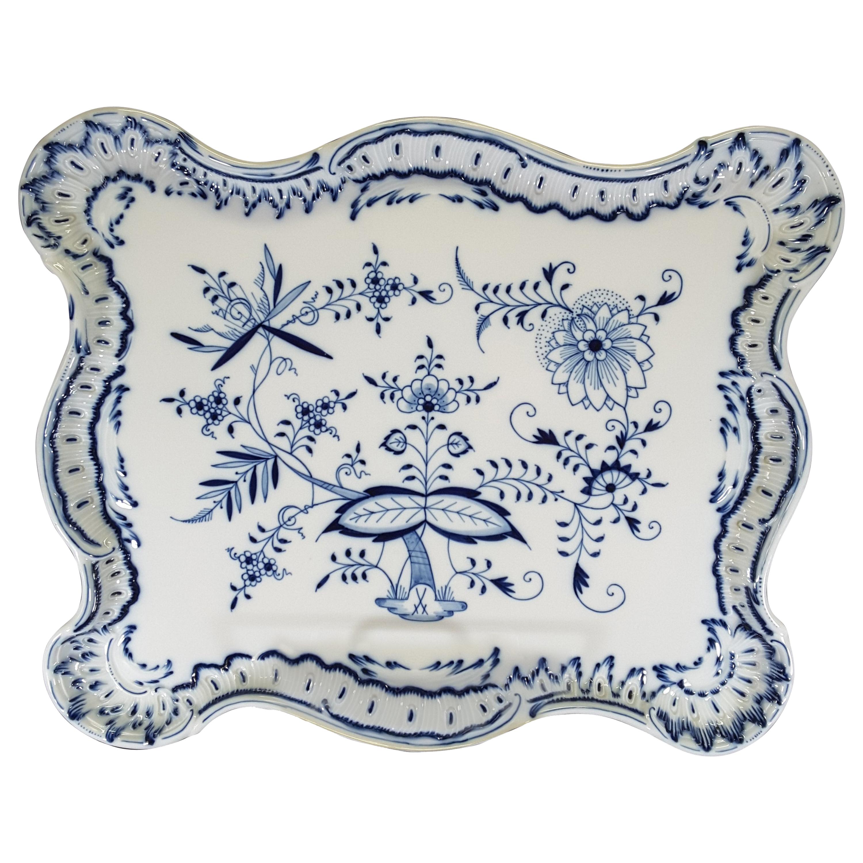 Large Meissen Blue Onion Scalloped Edge Platter