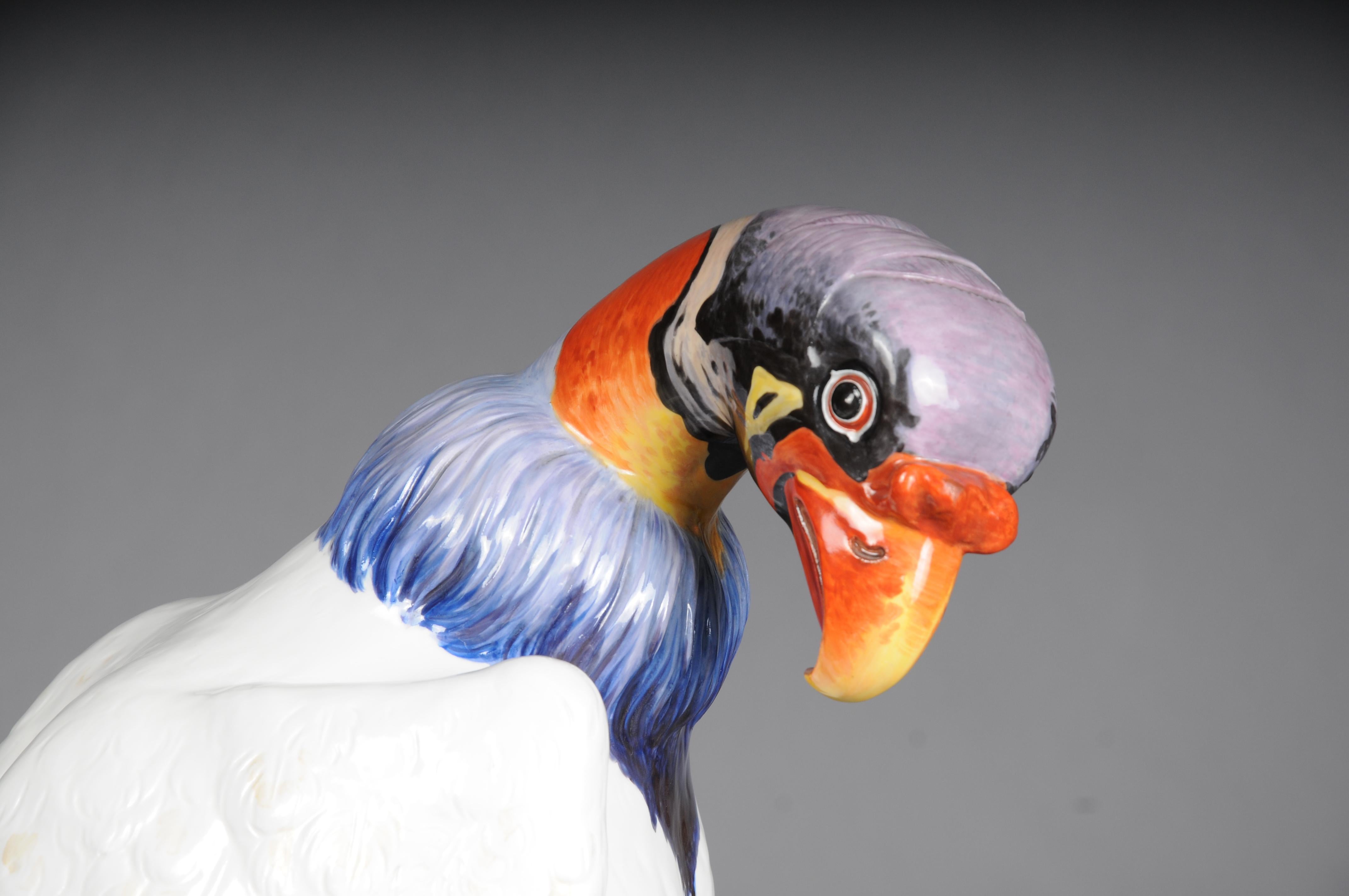 Hand-Painted Large Meissen King Vulture standing on a tree trunk, around 1880 For Sale